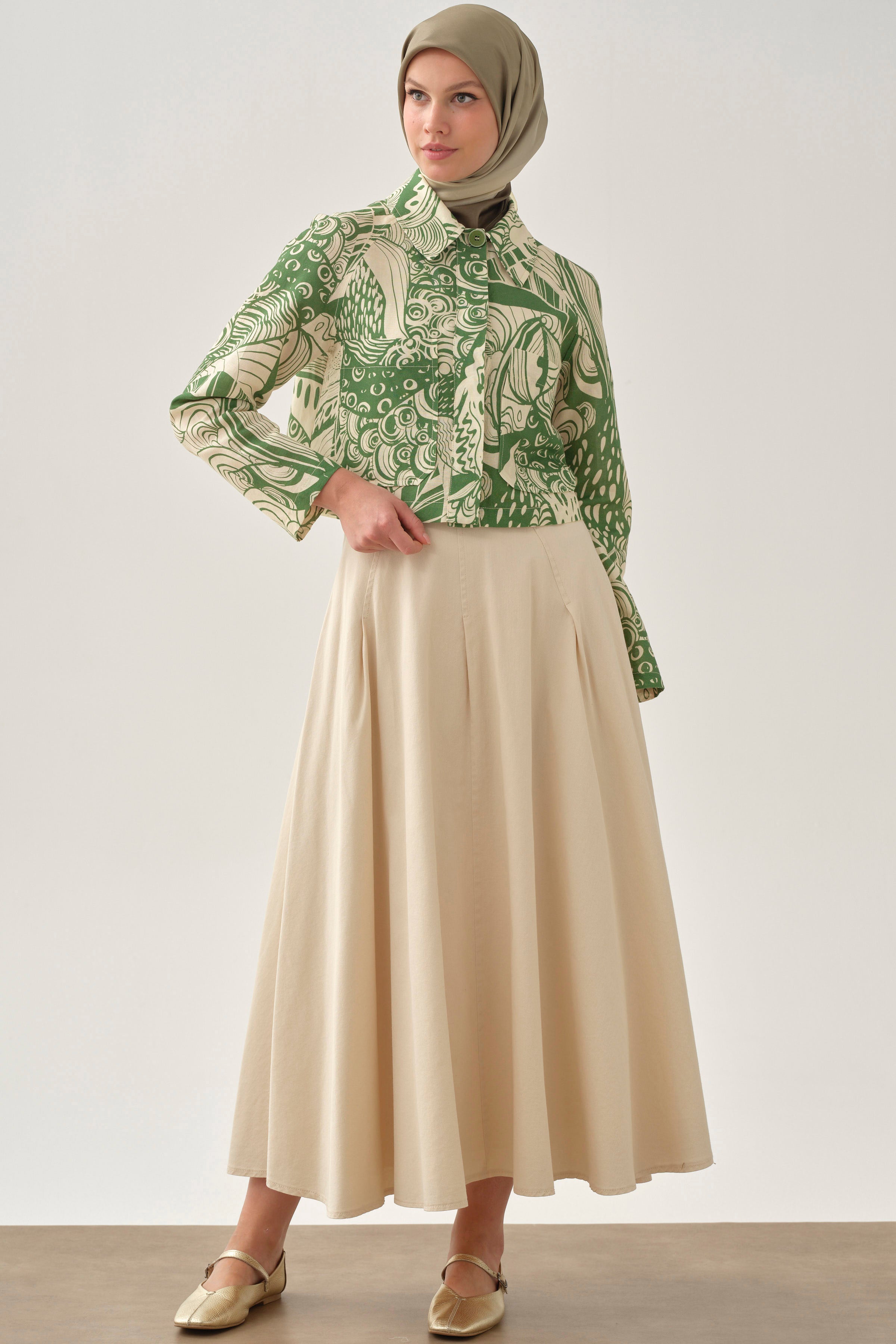 Crop Ceketli İnce Pile Detaylı Etekli Takım - Haki TUGBA