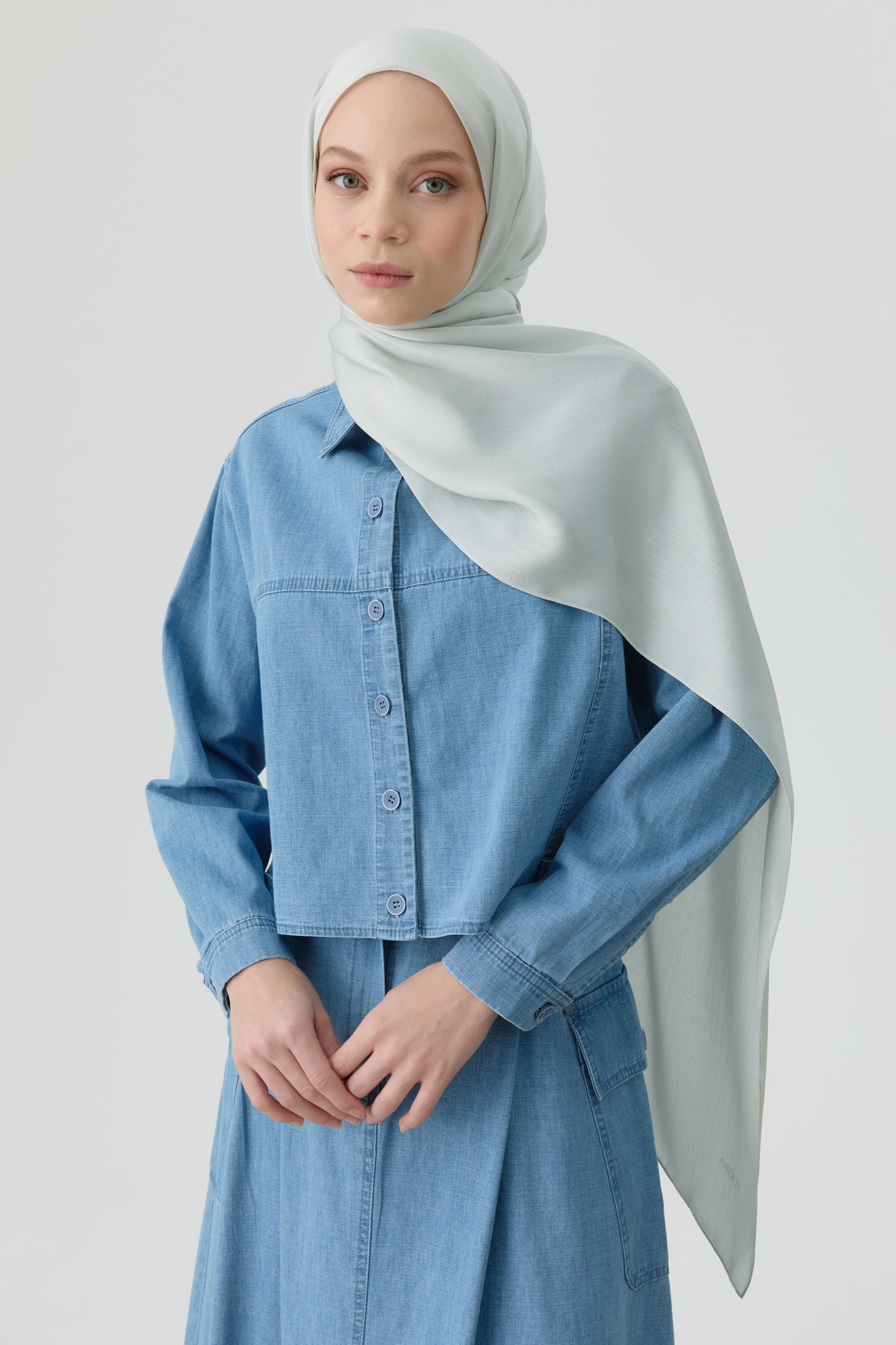 Crop Denim Gömlek - Açık Mavi TUGBA