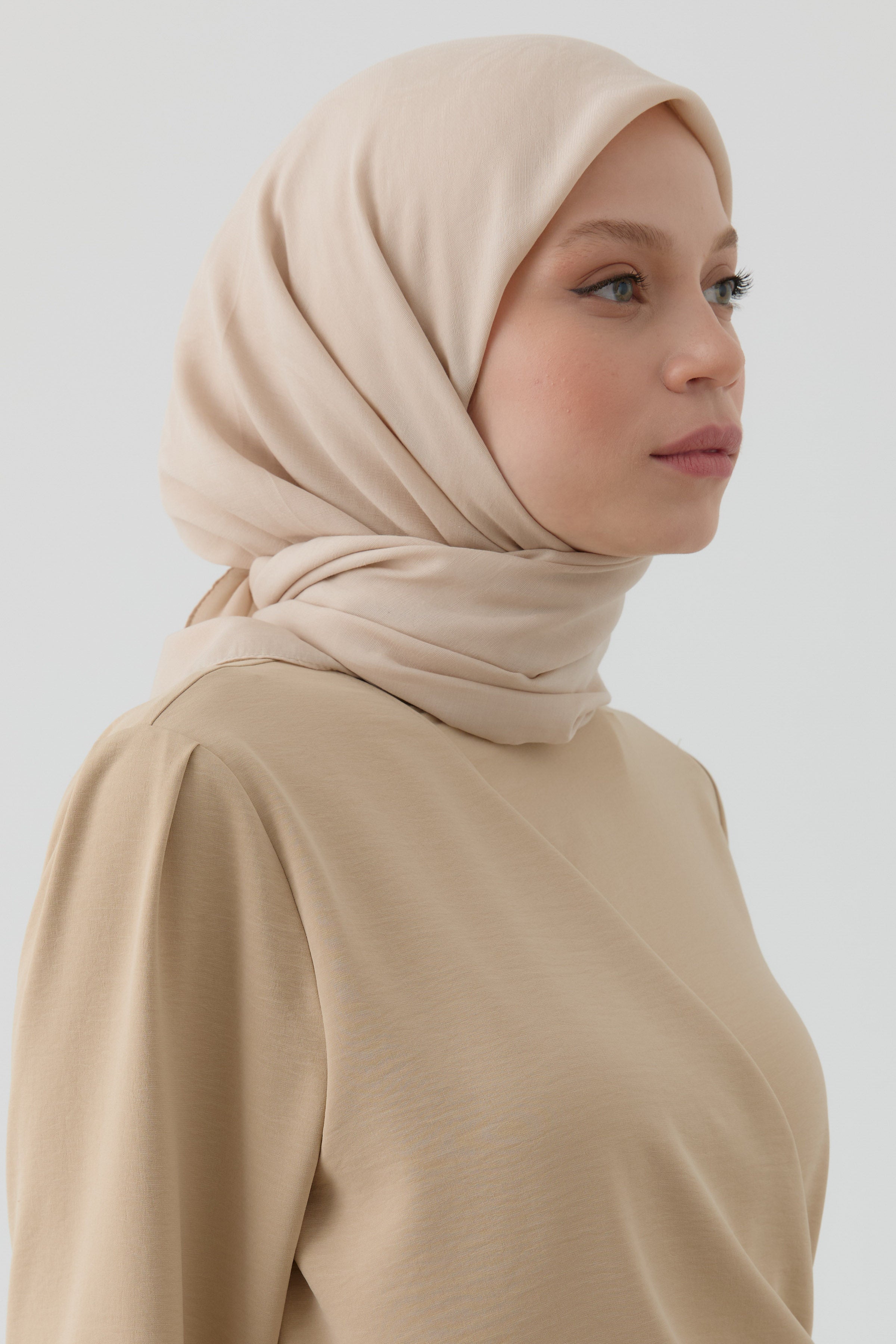 Dalga Desen Stil Eşarp - Bej TUGBA