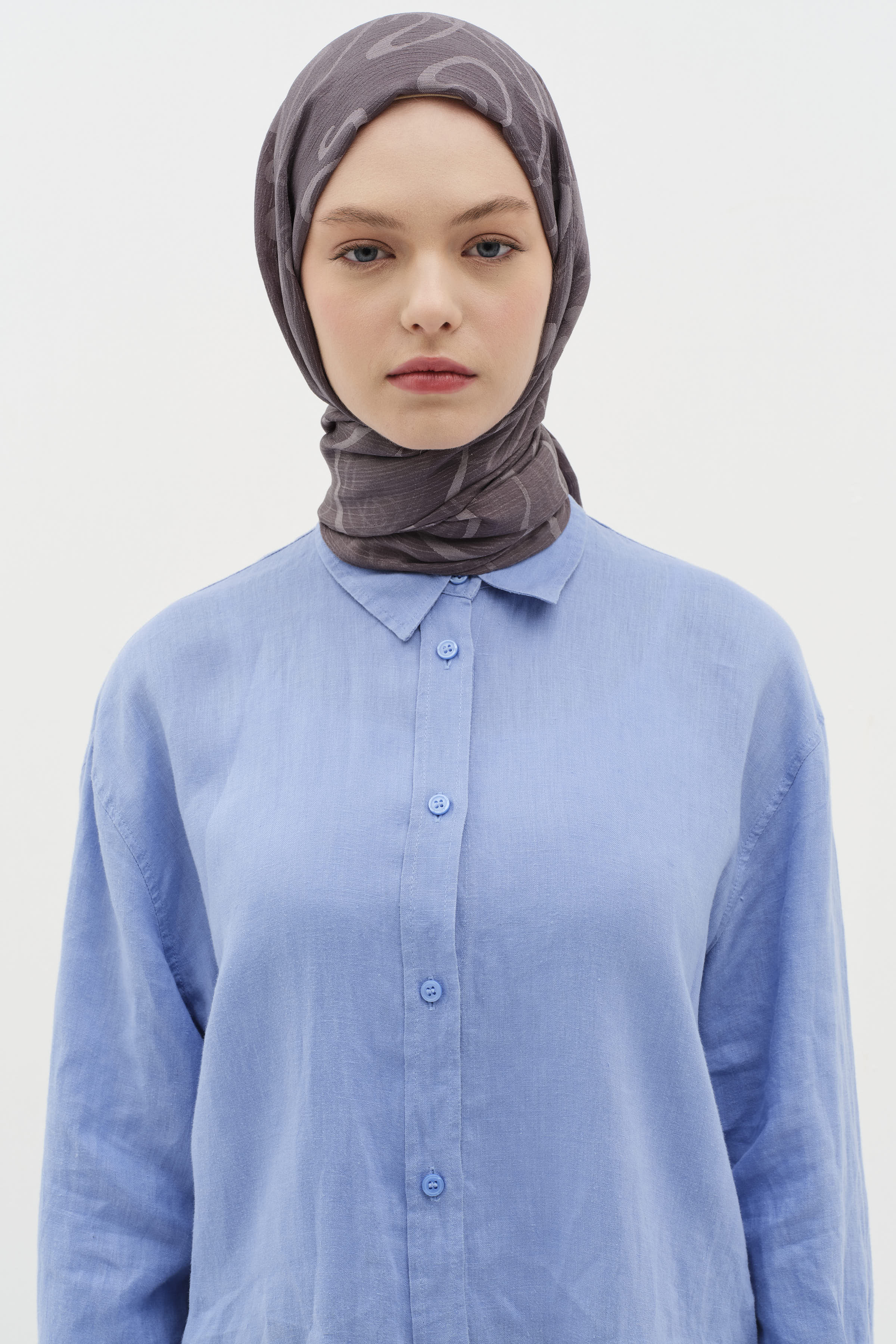 Dalga Desenli Floş Şal - Koyu Gri TUĞBA