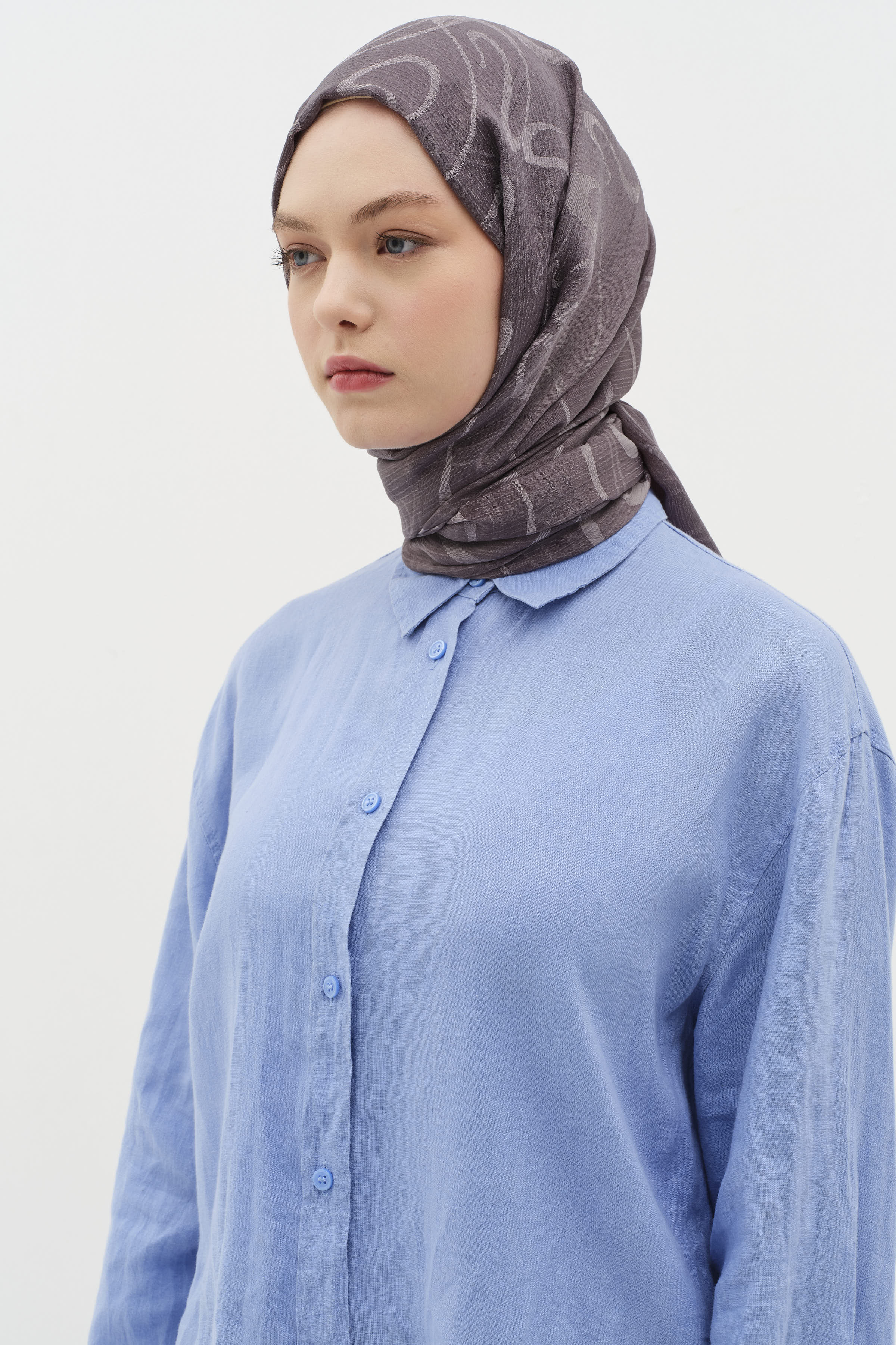 Dalga Desenli Floş Şal - Koyu Gri TUĞBA