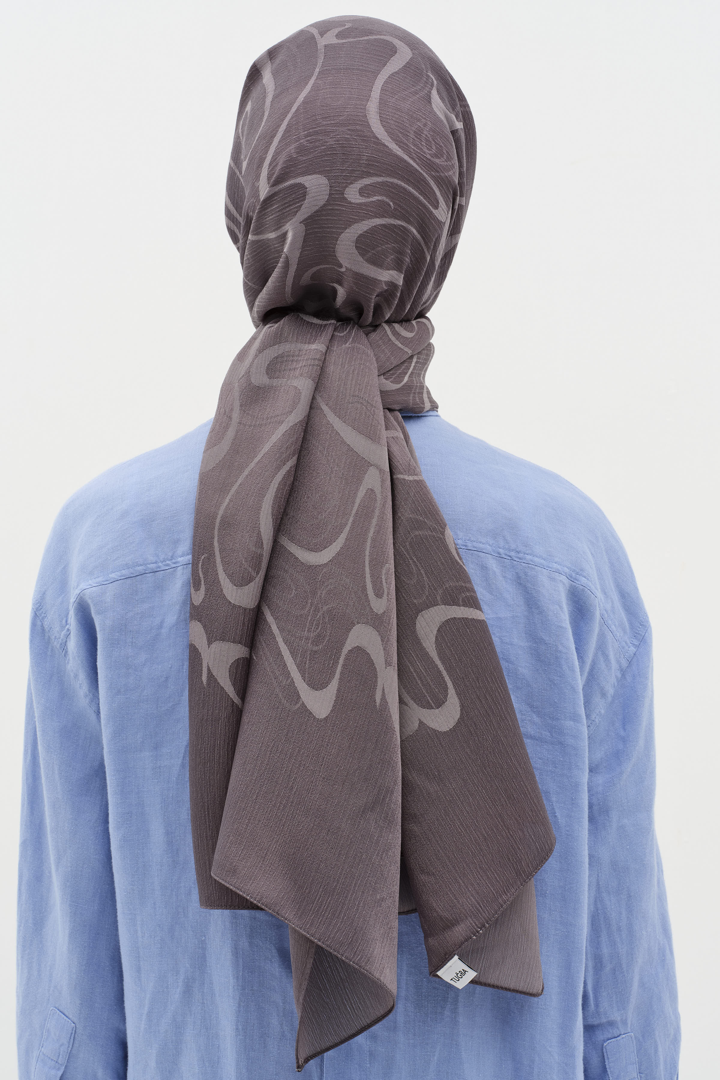 Dalga Desenli Floş Şal - Koyu Gri TUĞBA