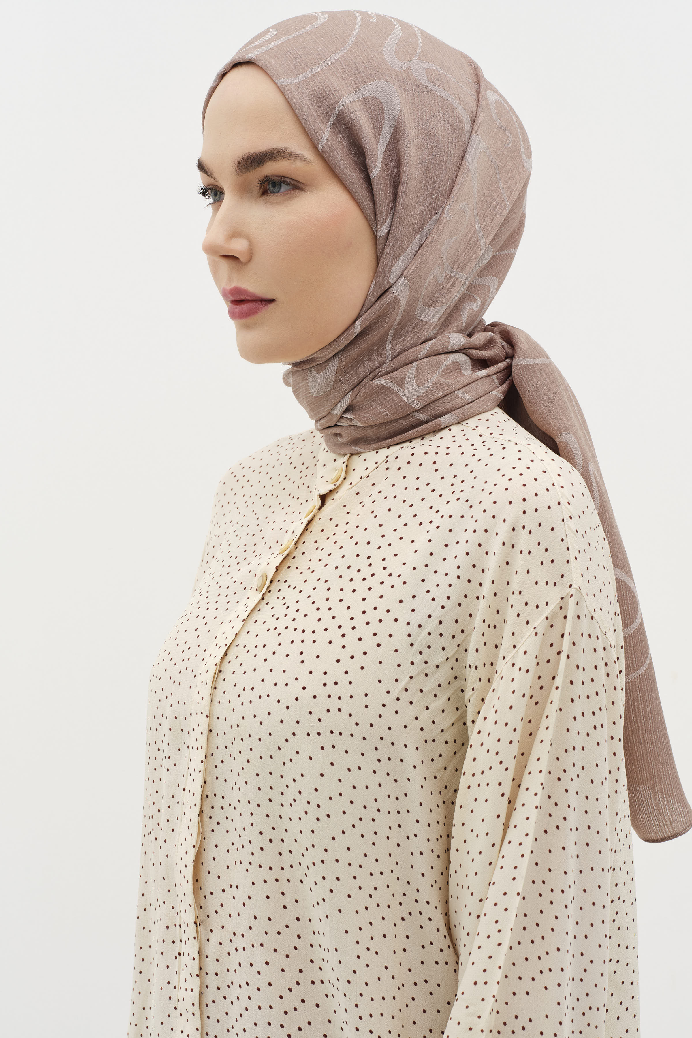 Dalga Desenli Floş Şal - Kum TUĞBA