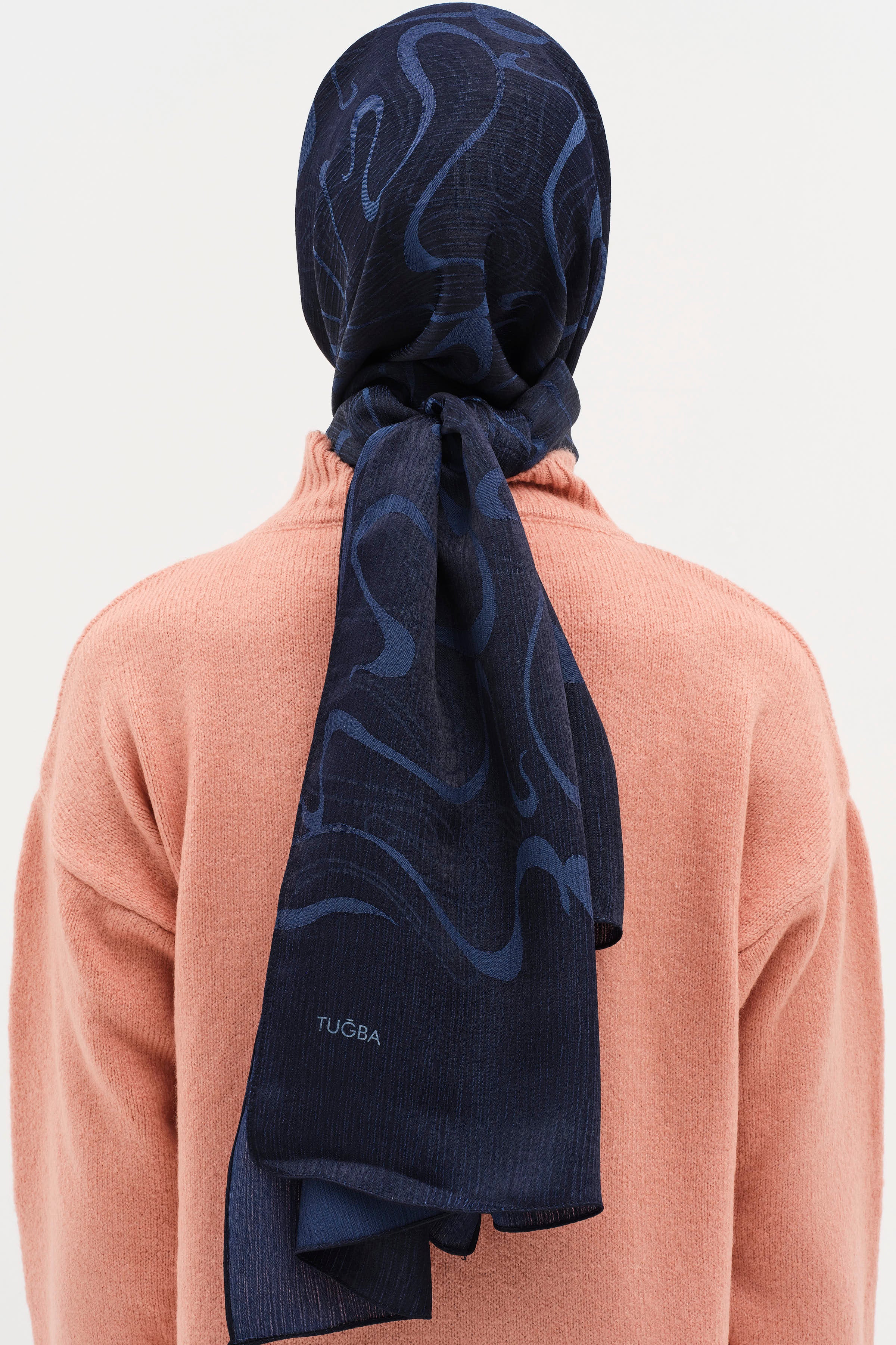 Dalga Desenli Floş Şal - Lacivert TUGBA