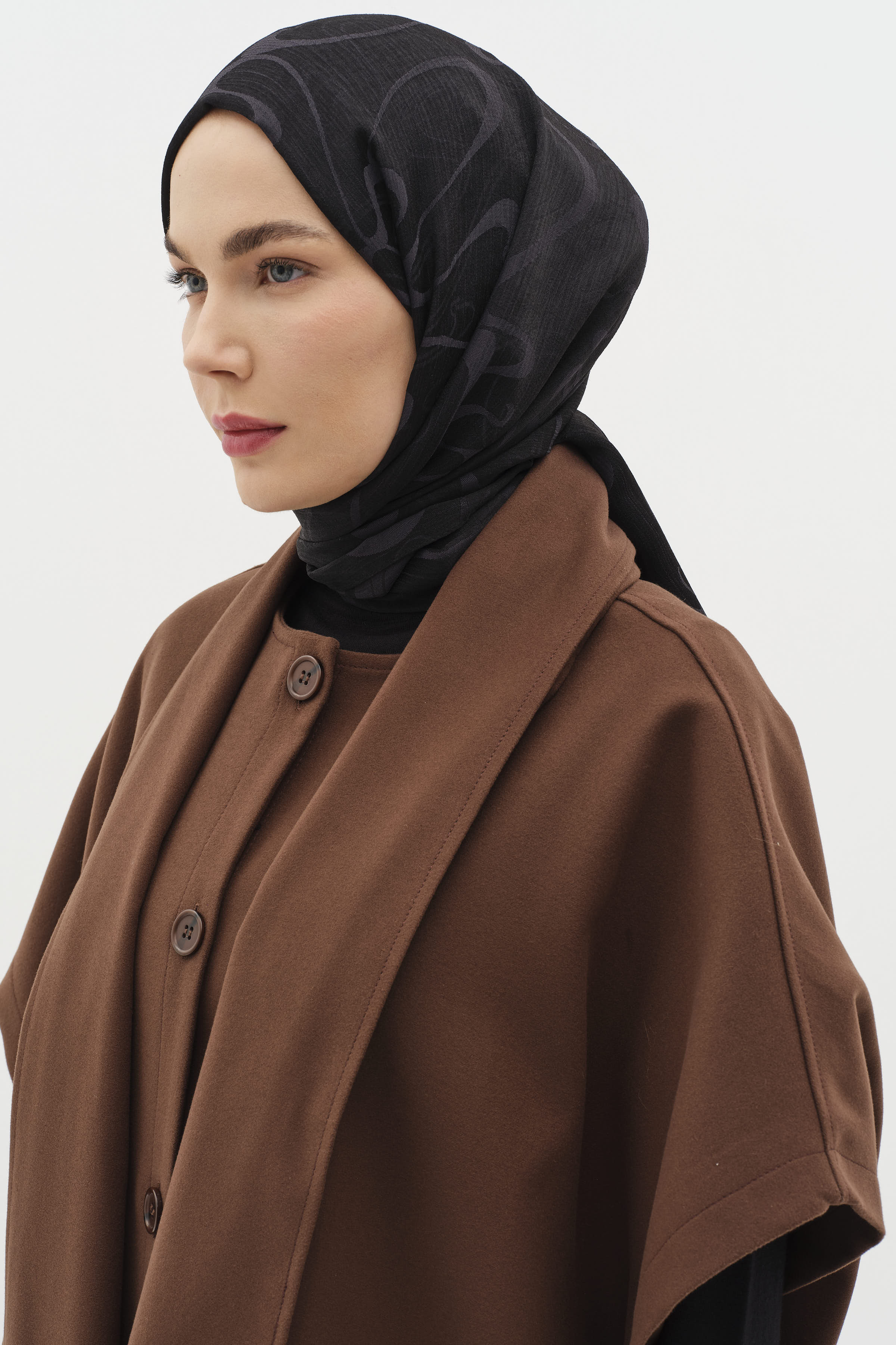 Dalga Desenli Floş Şal - Siyah TUĞBA