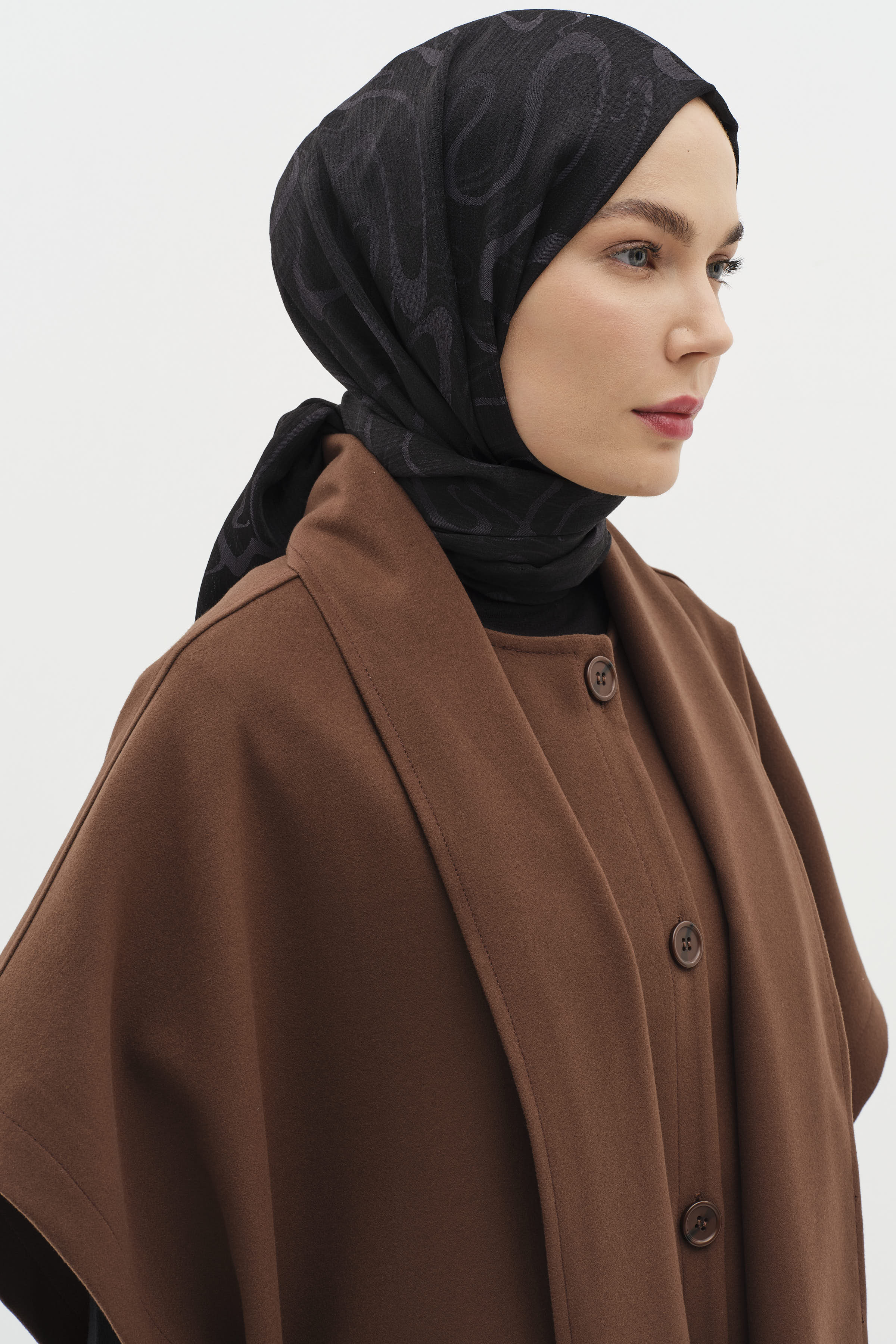 Dalga Desenli Floş Şal - Siyah TUĞBA