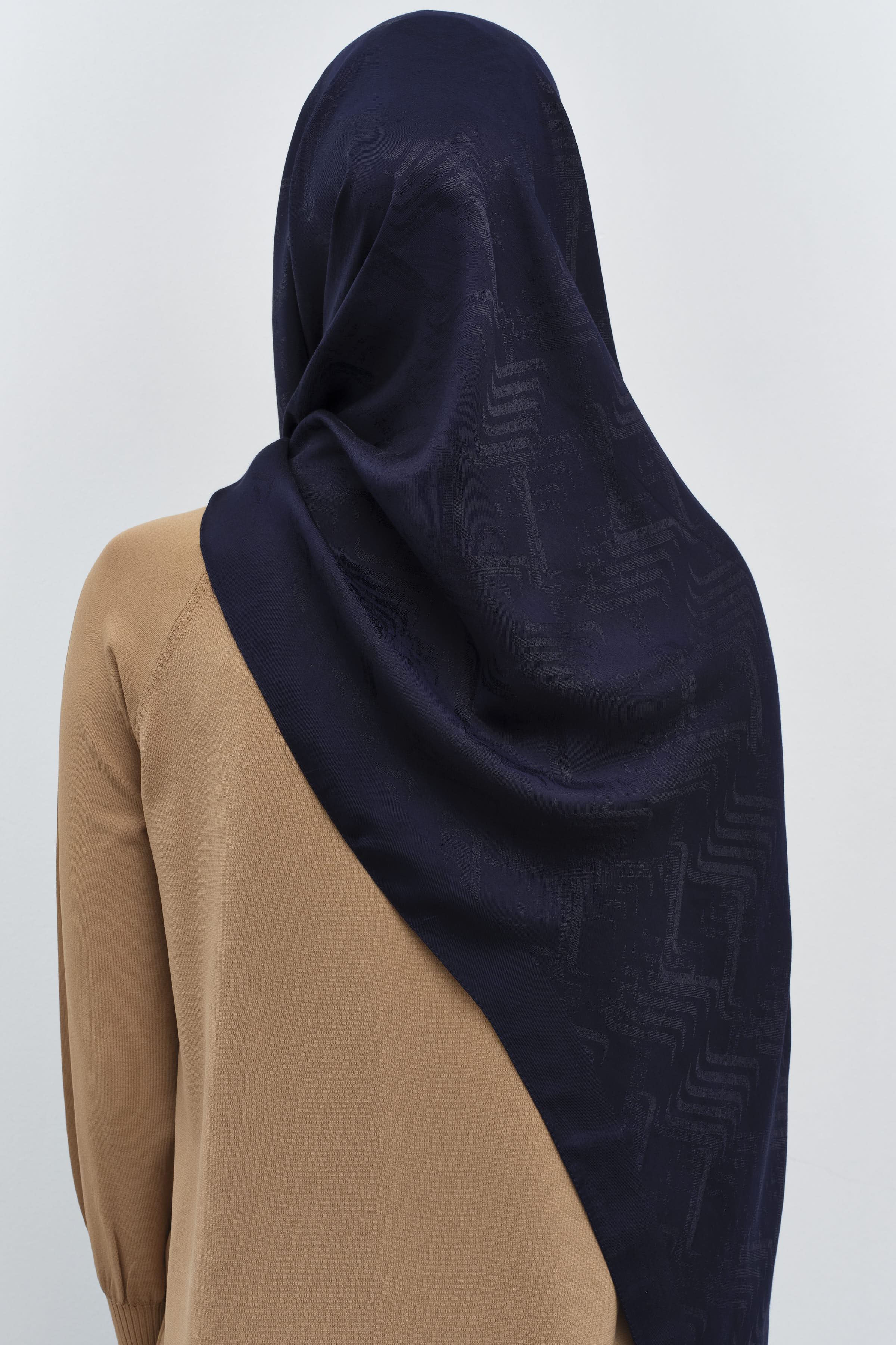 Dalga Desenli Şal - Lacivert TUGBA