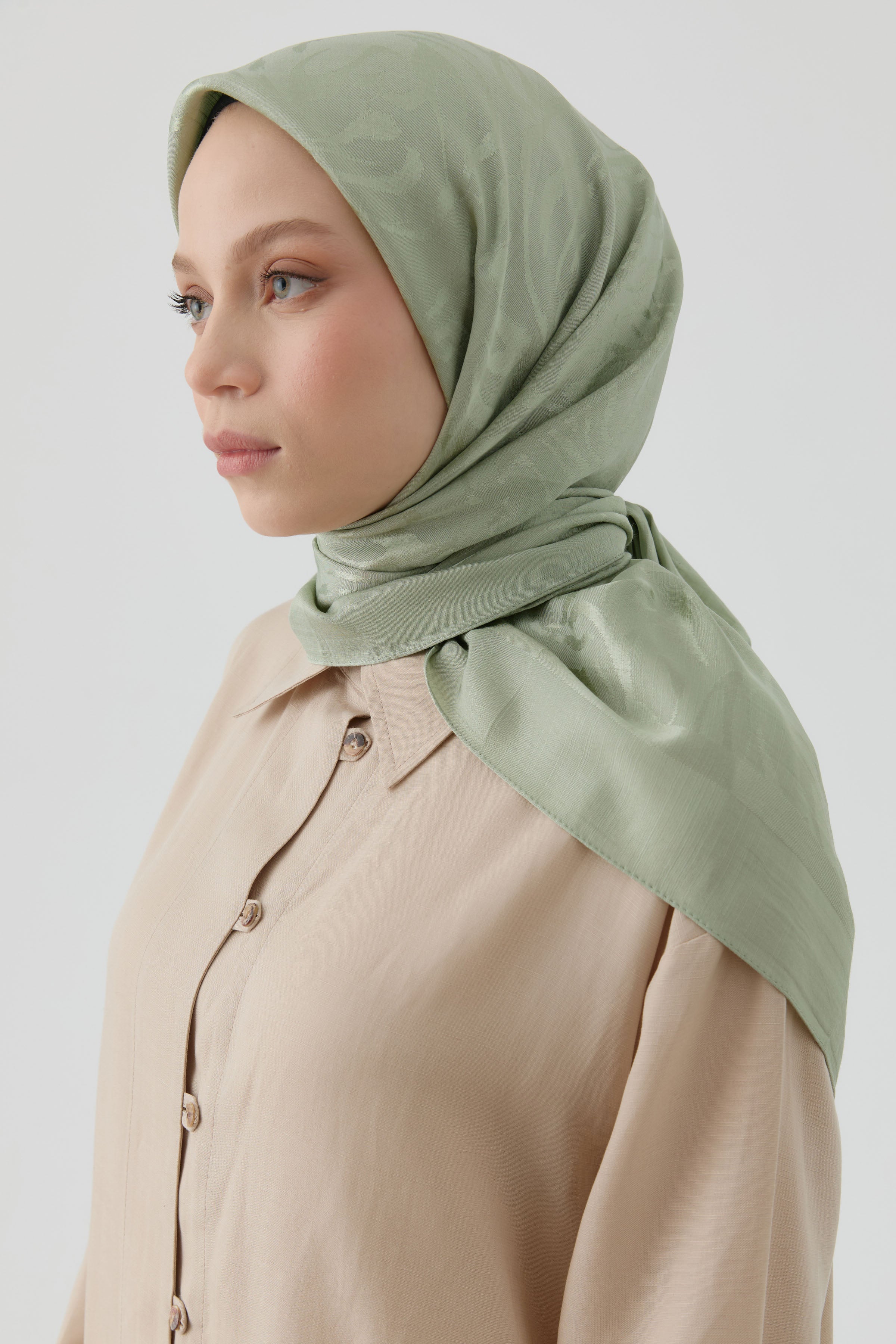 Dalgalı Nida Naturel Eşarp - Mint TUGBA