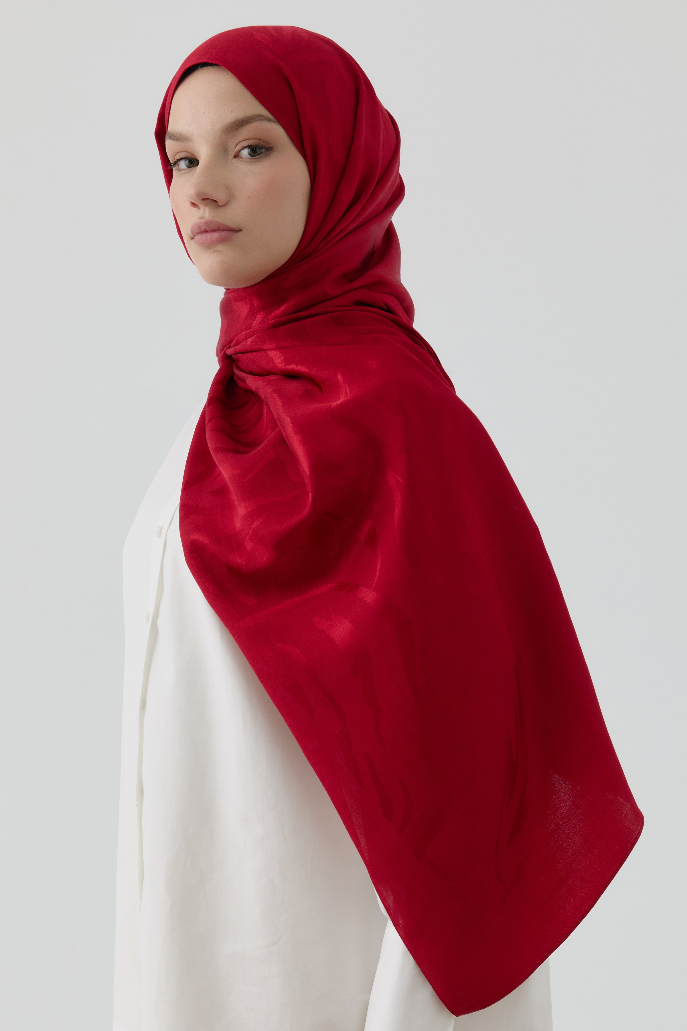 Dalgalı Nida Naturel Şal - Kırmızı TUGBA
