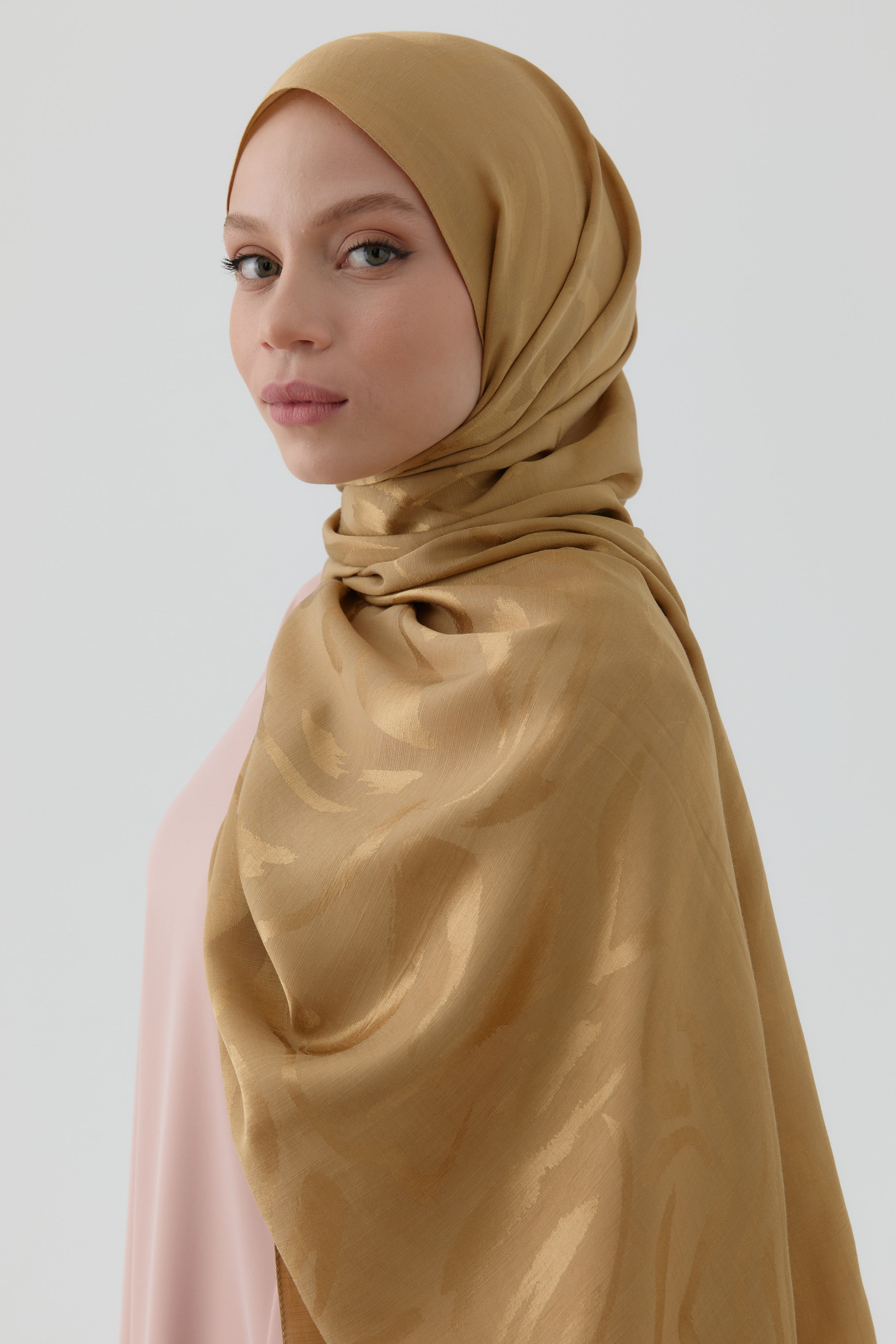 Dalgalı Nida Naturel Şal - Safran TUGBA