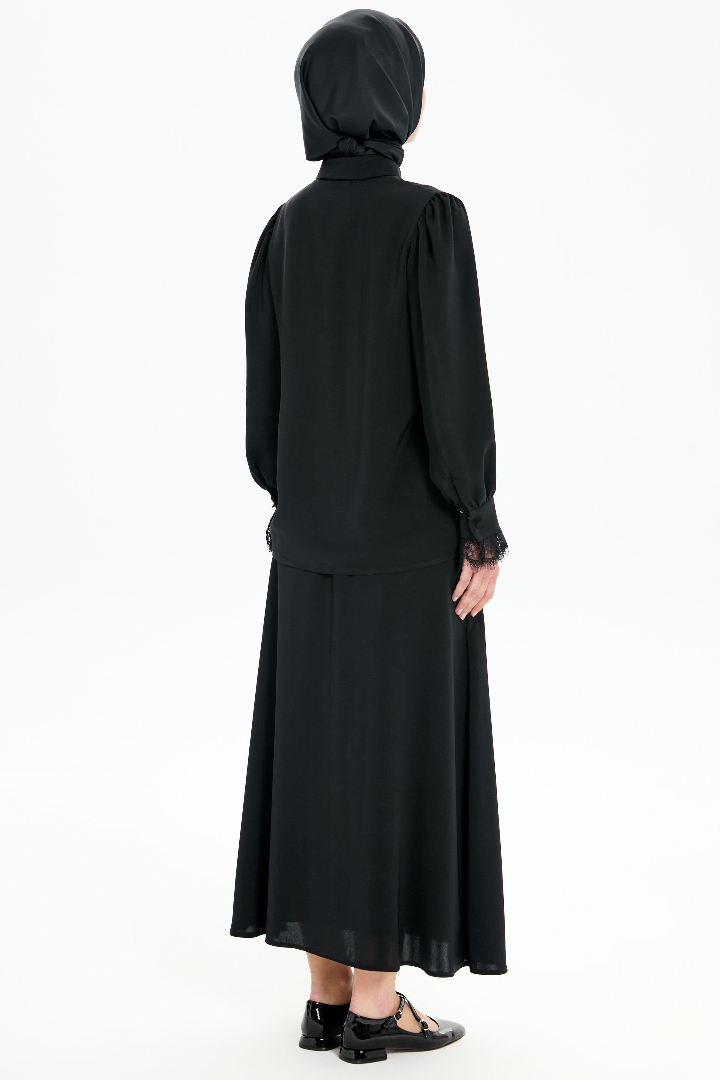 Dantel Detaylı Gömlek Etek Takım - Siyah TUGBA