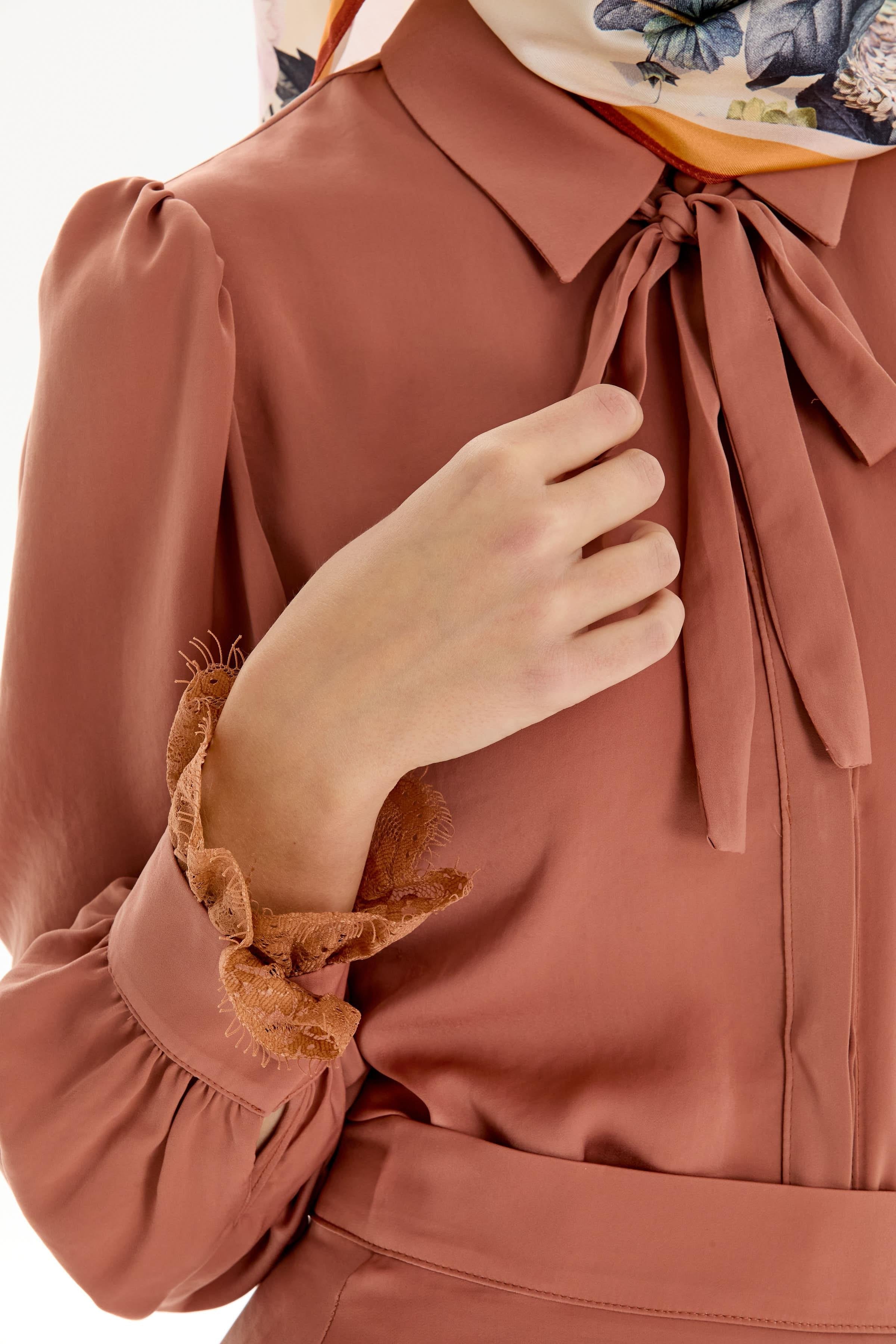 Dantel Detaylı Gömlek Etek Takım - Taba TUGBA