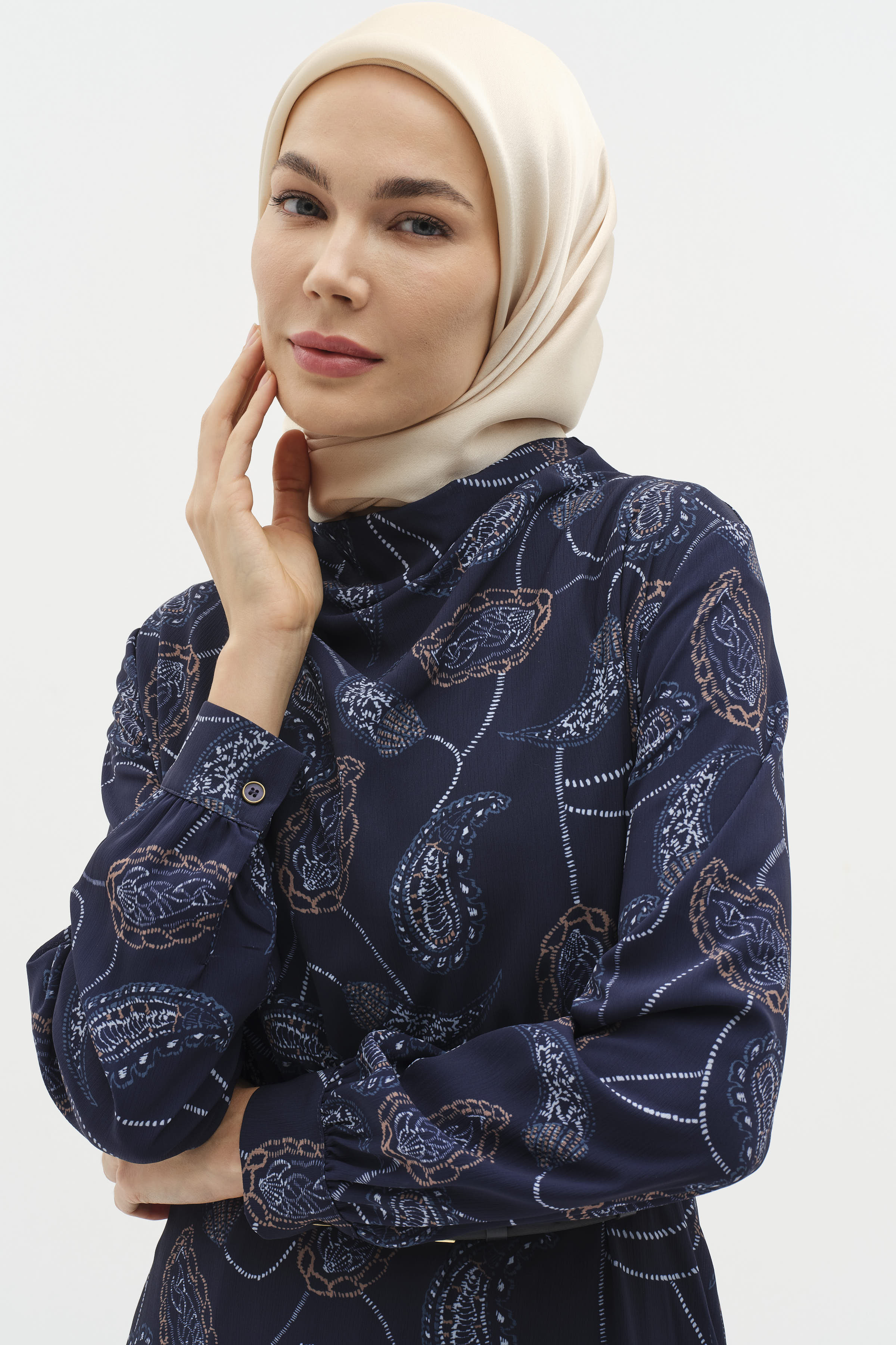 Degaje Yakalı Desenli Elbise - Lacivert TUGBA