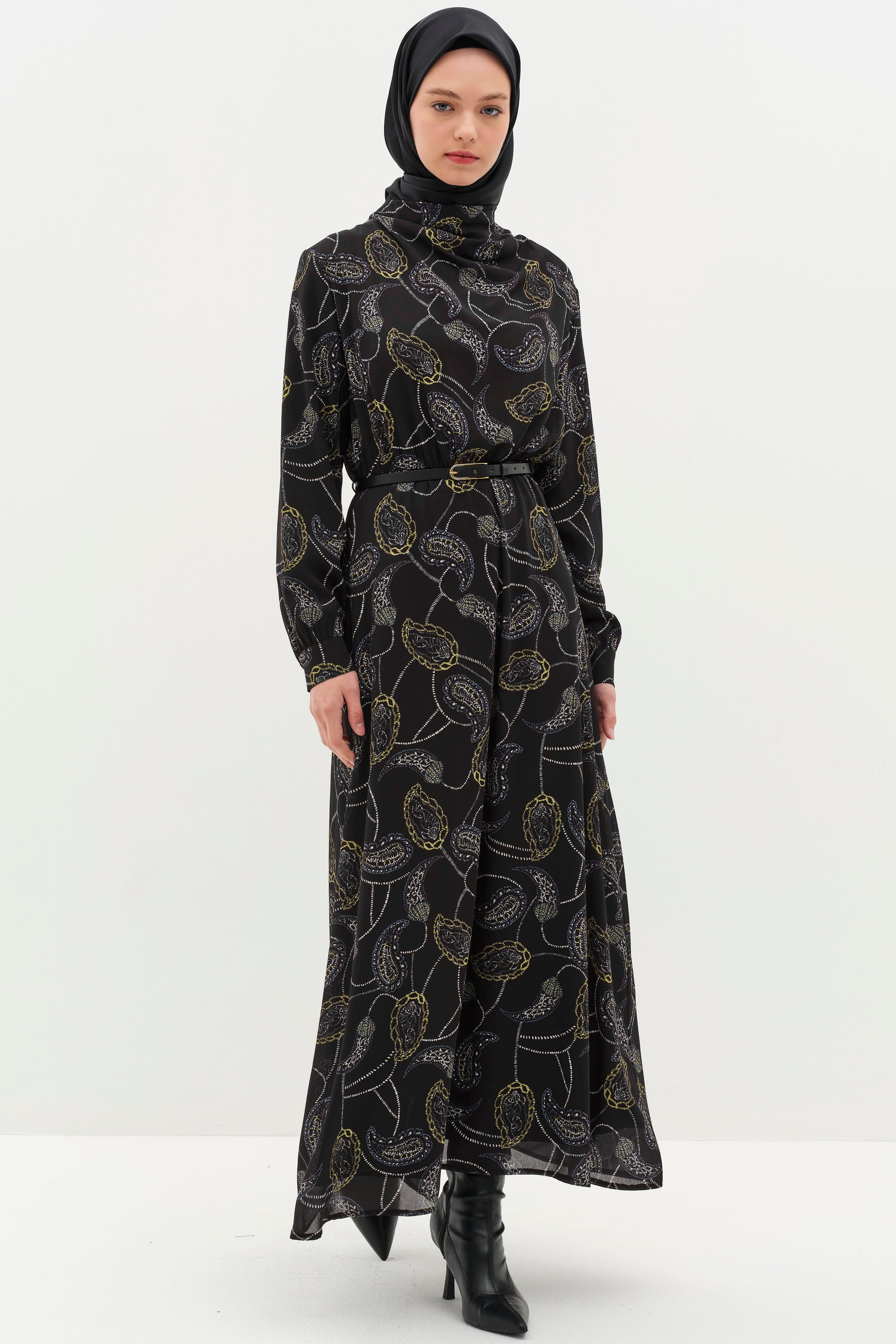 Degaje Yakalı Desenli Elbise - Siyah TUGBA