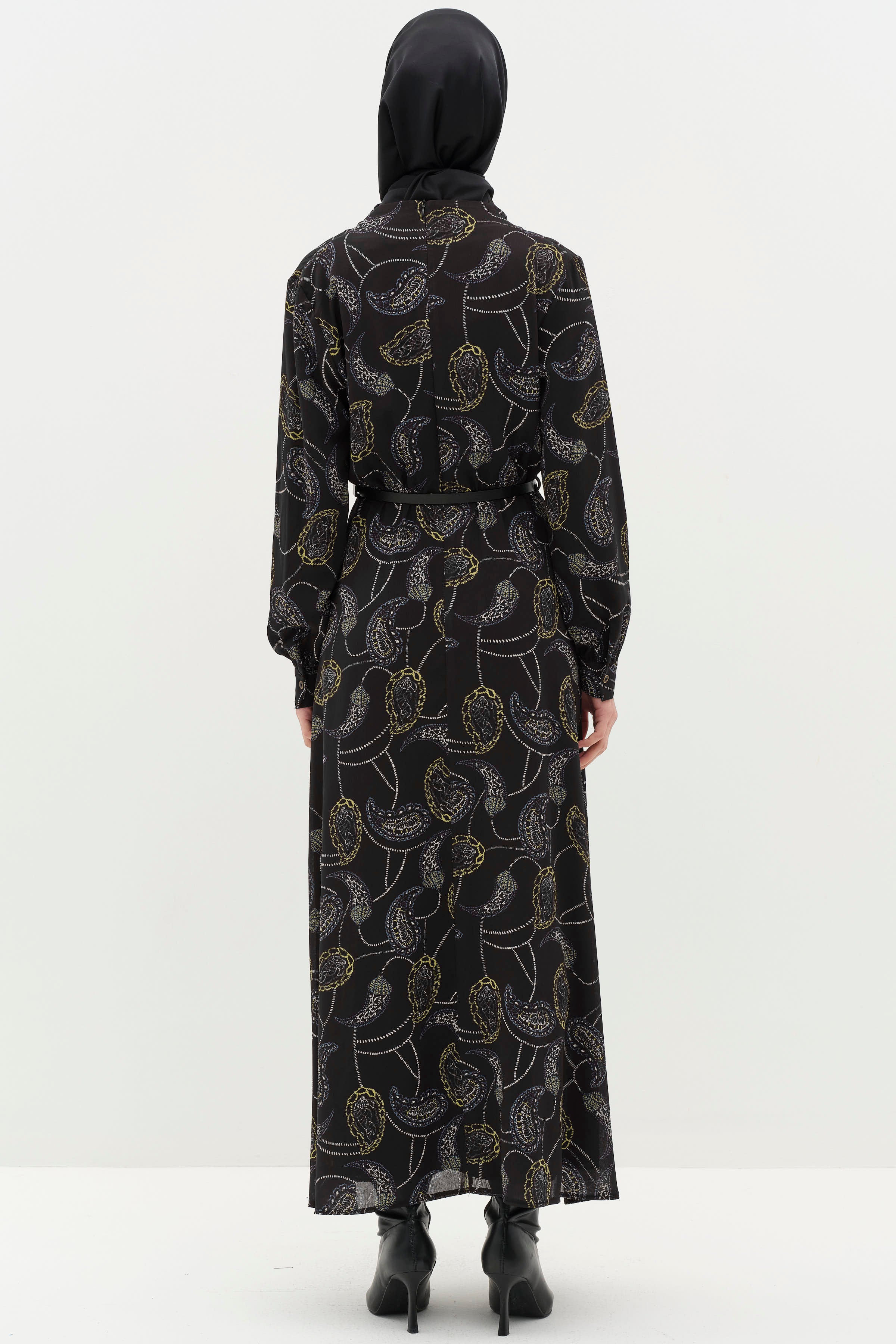 Degaje Yakalı Desenli Elbise - Siyah TUGBA