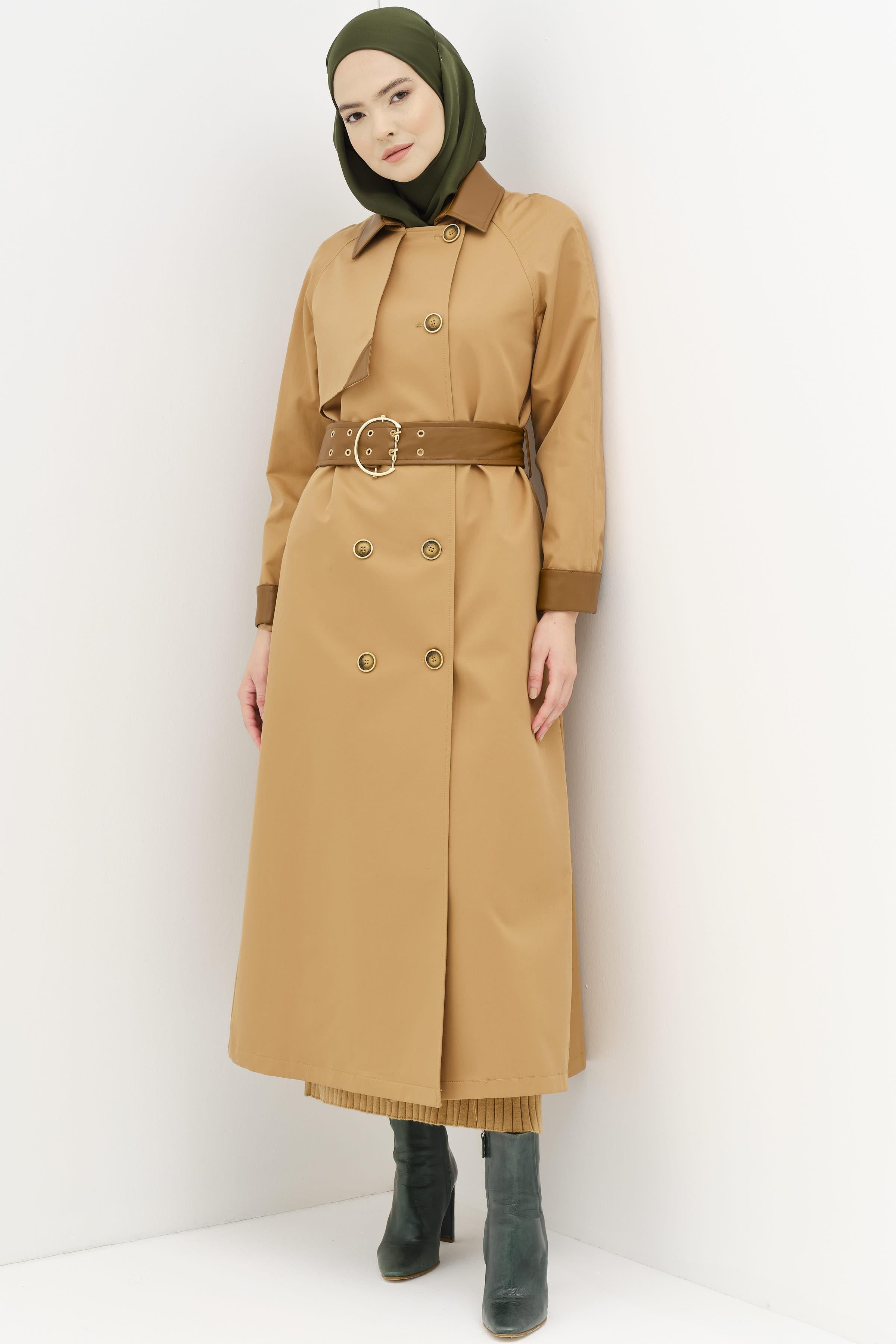 Deri Garnili Kuşgözlü Kemer Detaylı Trençkot - Camel TUGBA