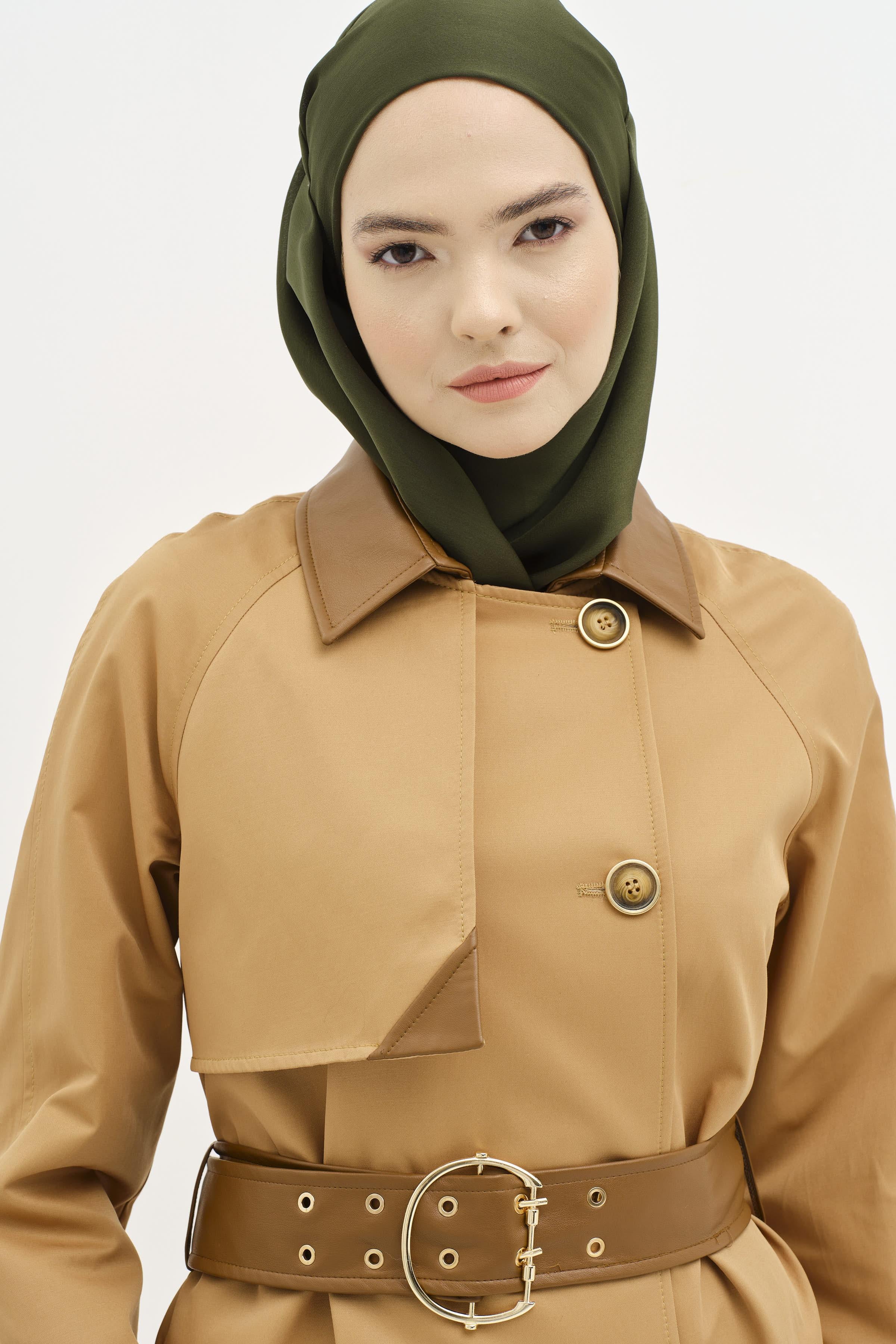 Deri Garnili Kuşgözlü Kemer Detaylı Trençkot - Camel TUGBA