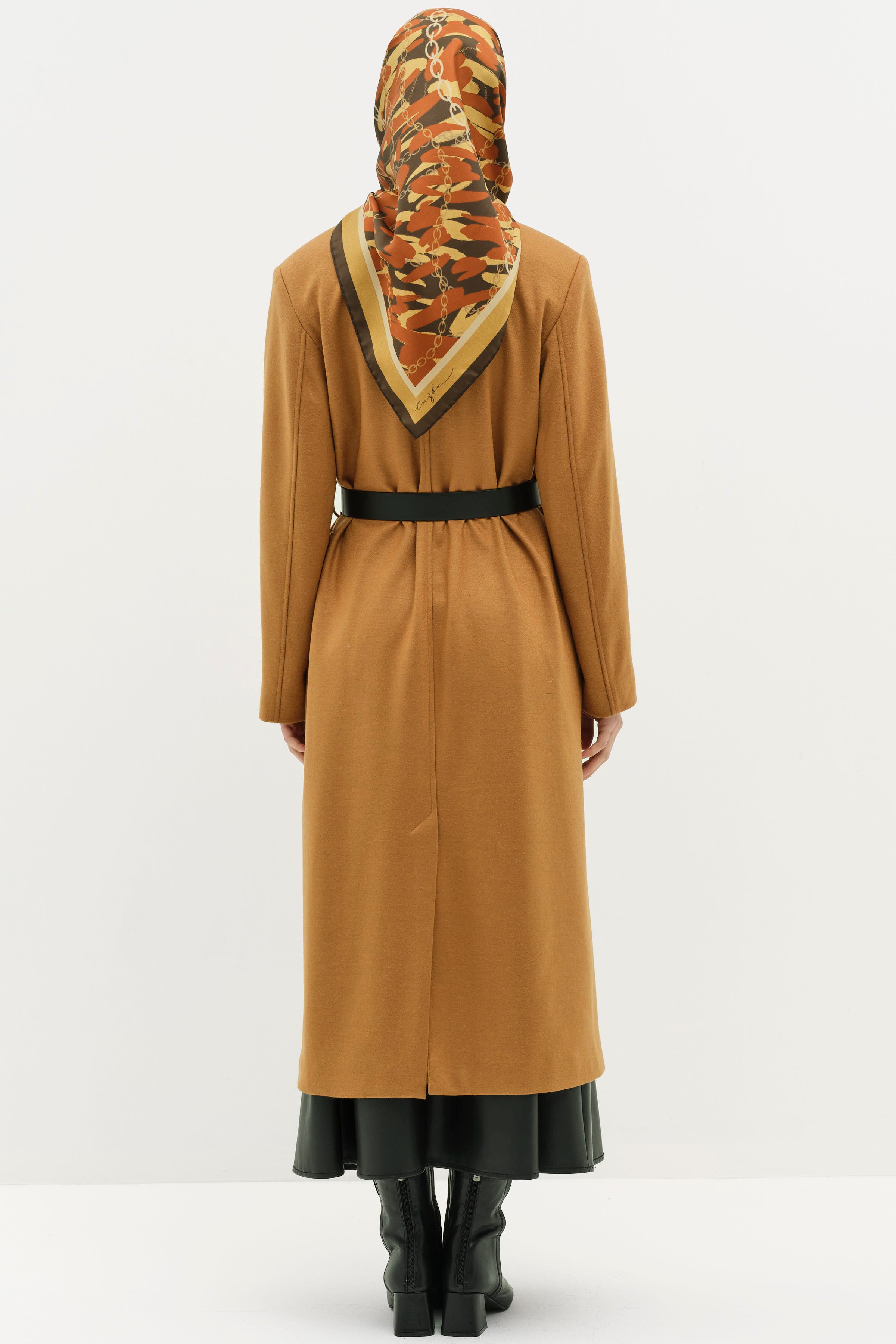 Deri Kemerli Keçe Kaban - Camel TUĞBA