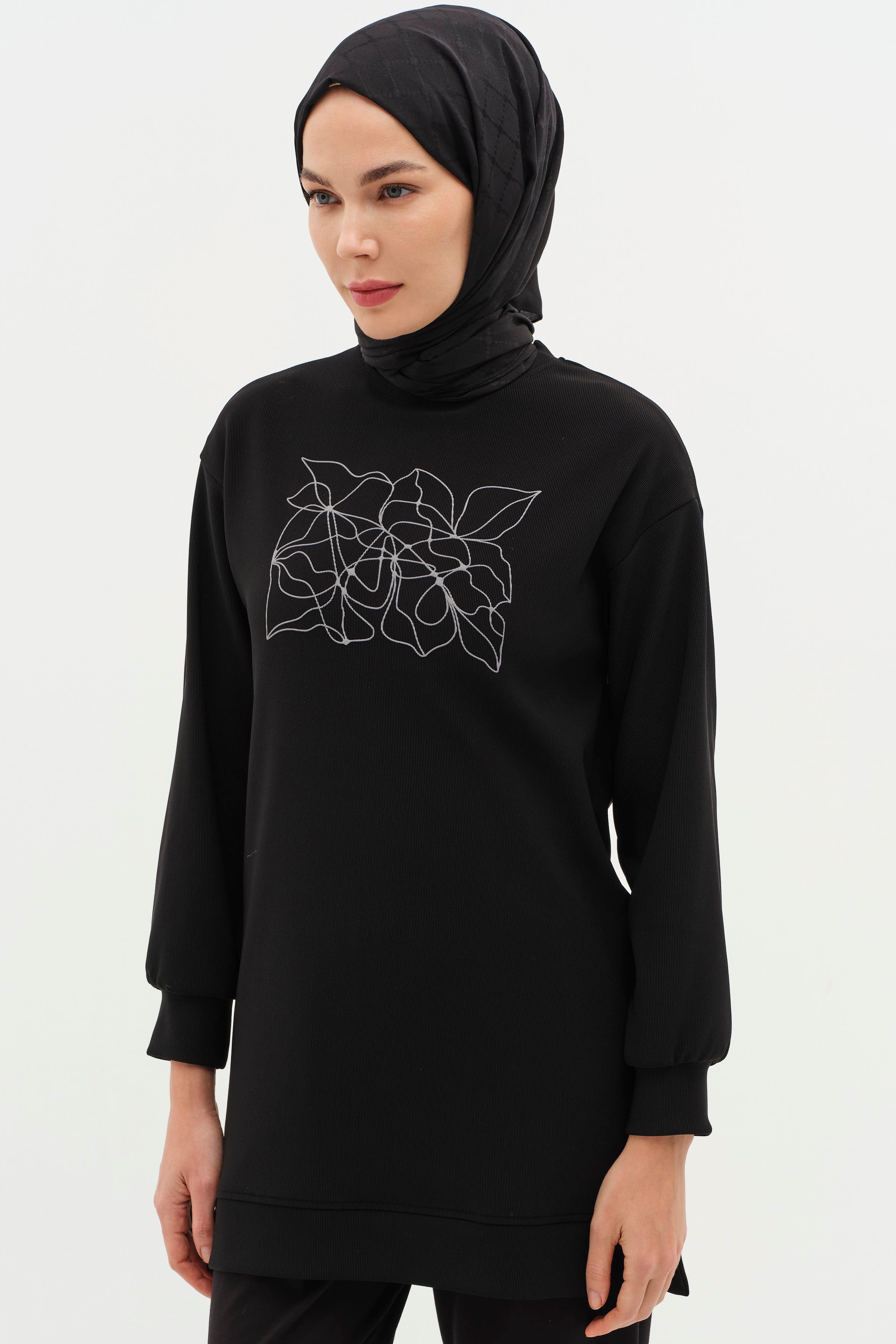 Desen Baskılı Örme Sweat - Siyah TUĞBA