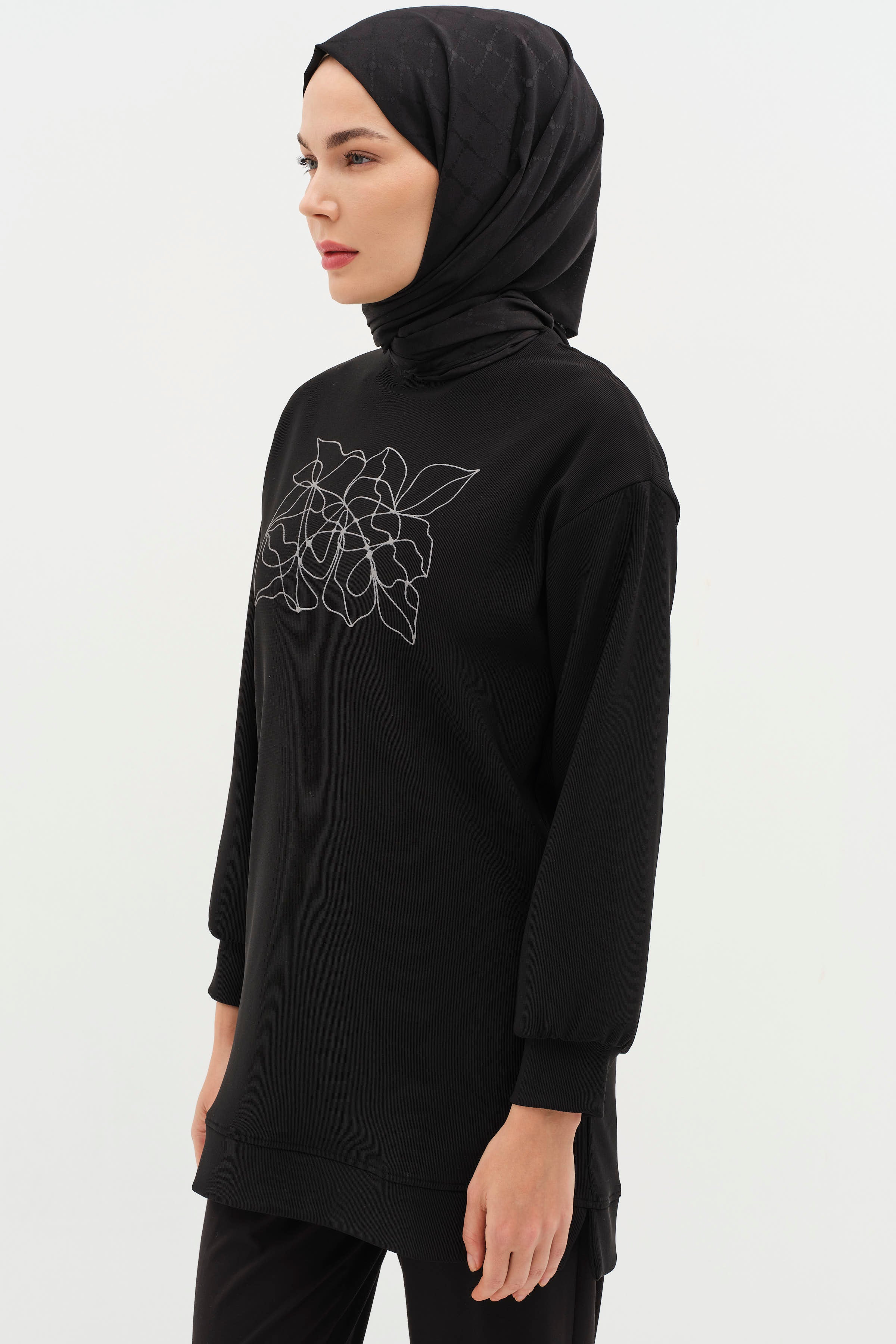 Desen Baskılı Örme Sweat - Siyah TUĞBA