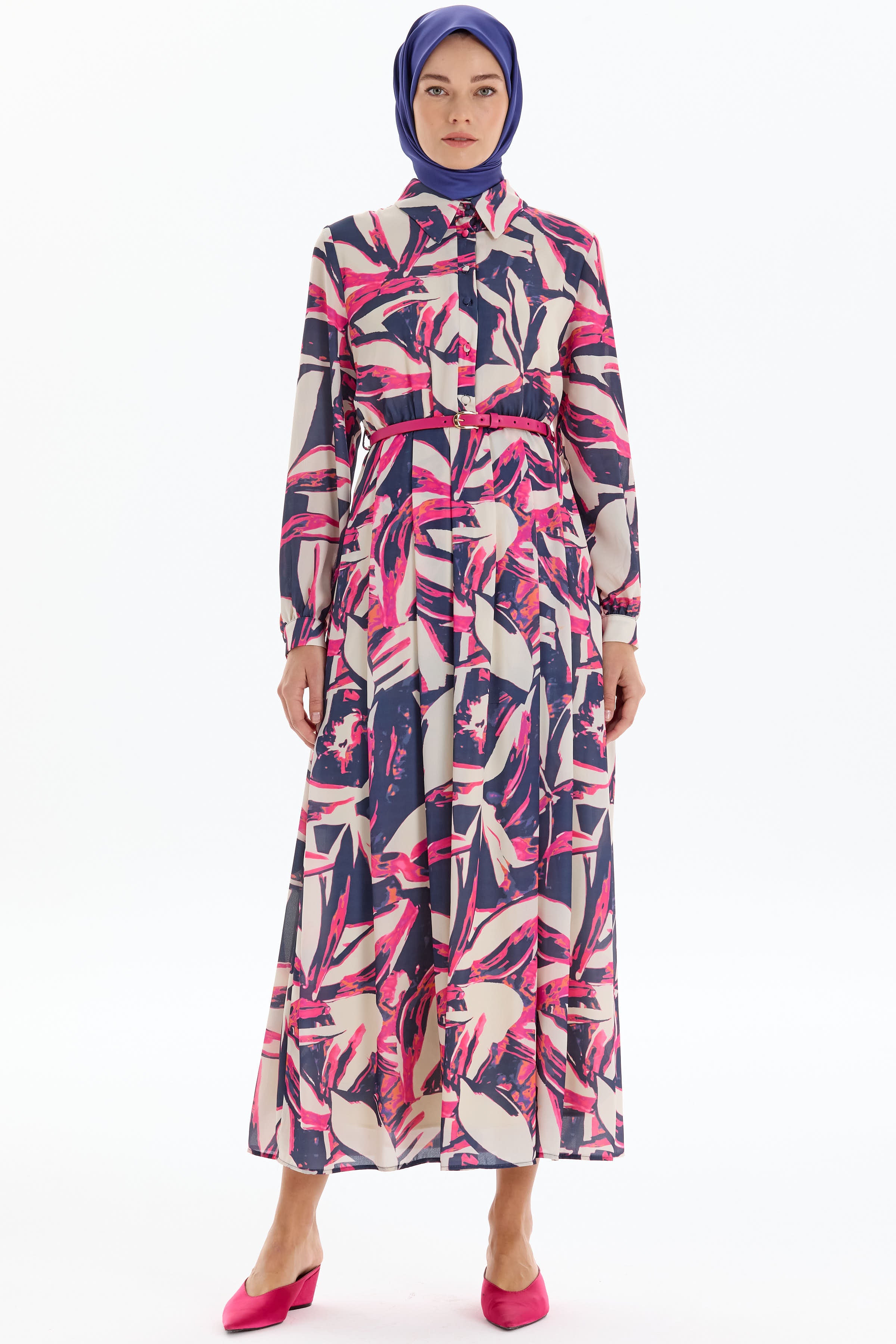 Desenli Bel Büzgü Ve Pile Detaylı Elbise - Fuşya TUGBA