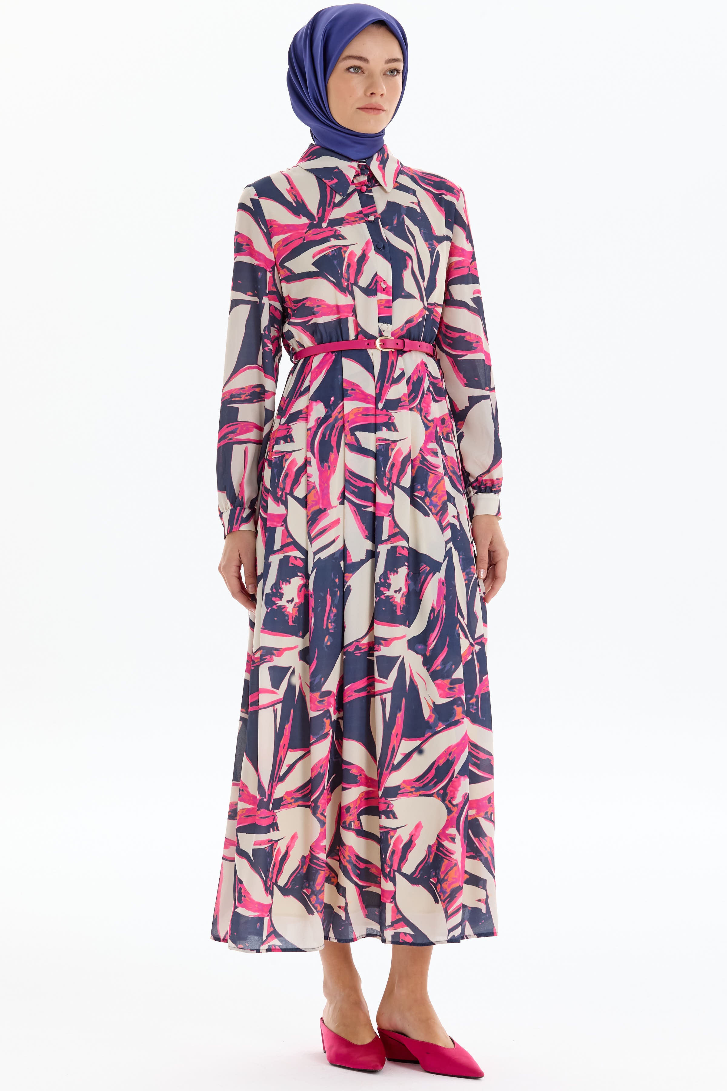 Desenli Bel Büzgü Ve Pile Detaylı Elbise - Fuşya TUGBA