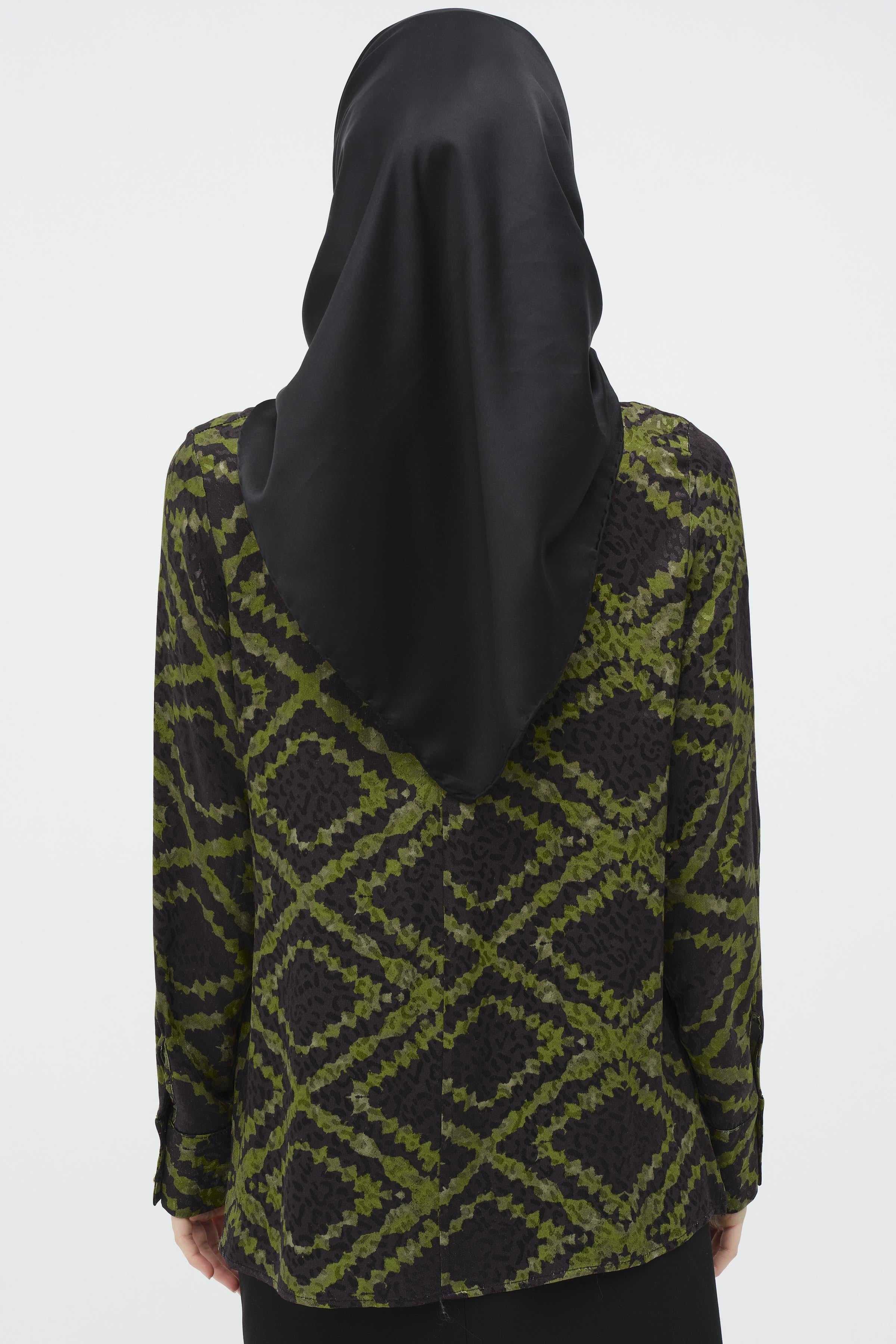 Desenli Hakim Yaka Bluz - Haki TUGBA