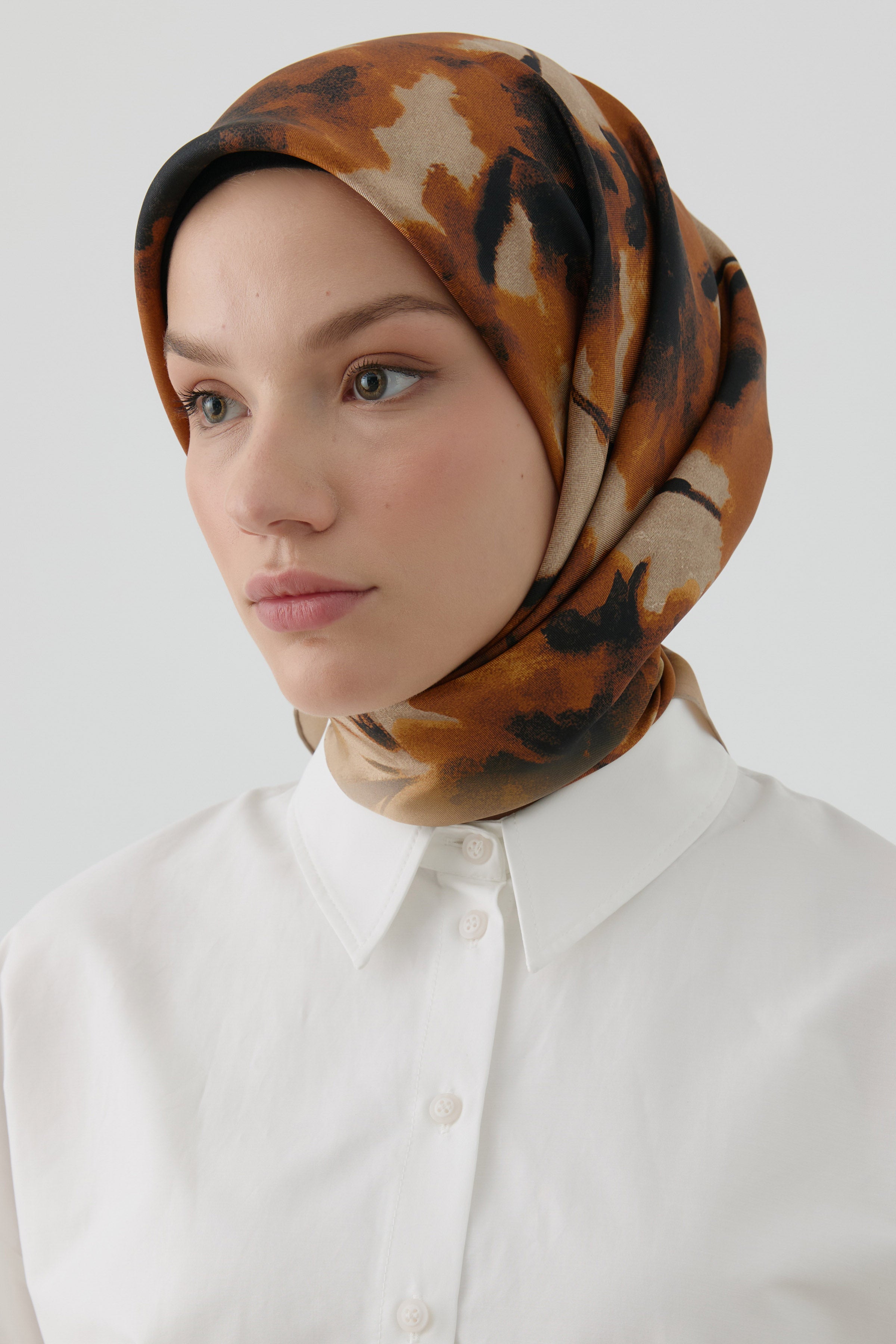 Desenli Twill İpek Eşarp - Hardal TUGBA