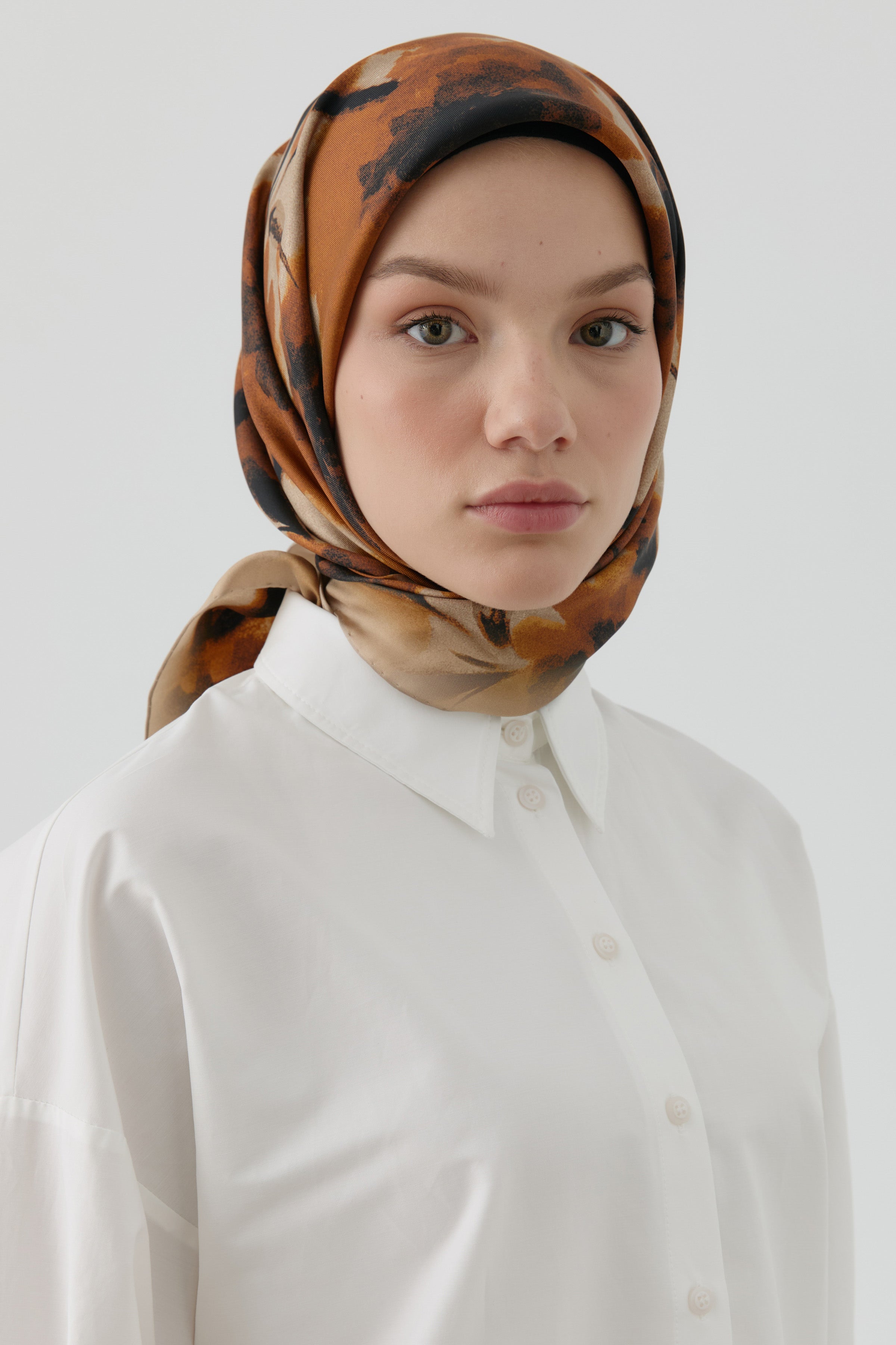 Desenli Twill İpek Eşarp - Hardal TUGBA