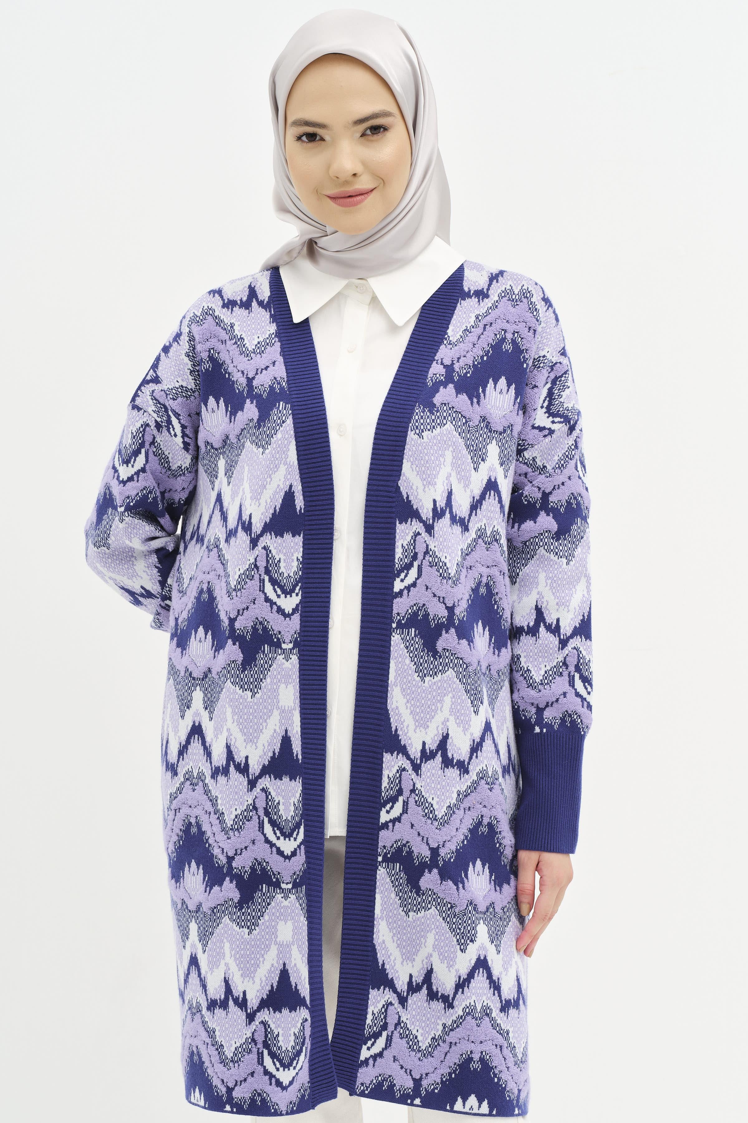 Desenli V Yaka Triko Hırka - Saks TUGBA