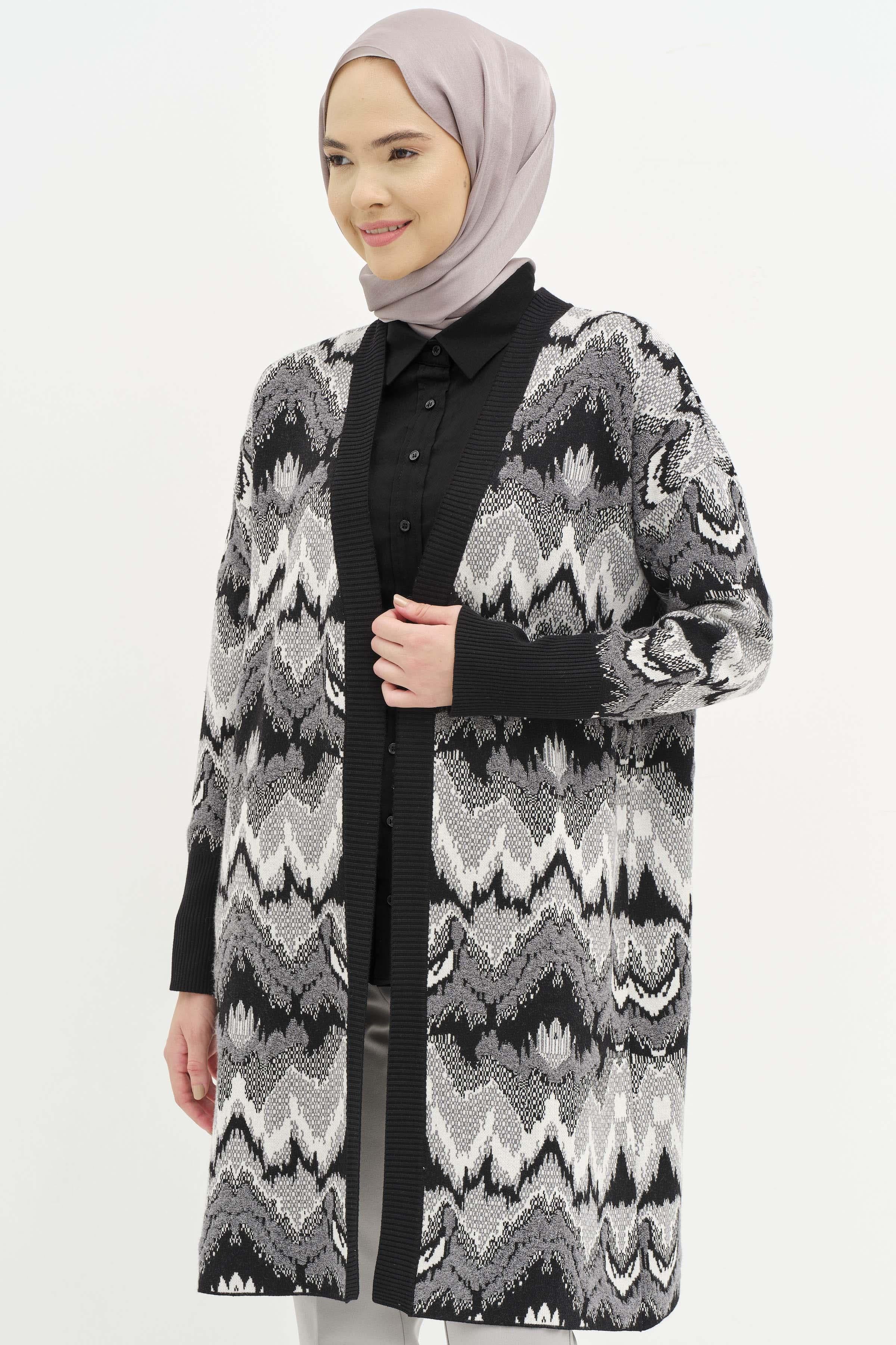 Desenli V Yaka Triko Hırka - Siyah TUGBA