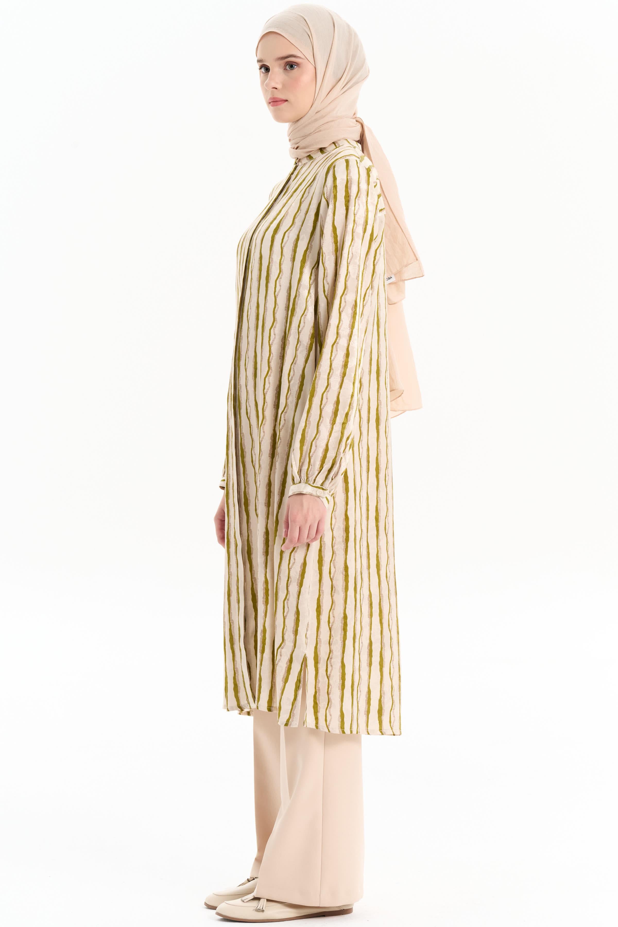 Desenli Yırtmaç Detaylı Tunik - Olive TUGBA