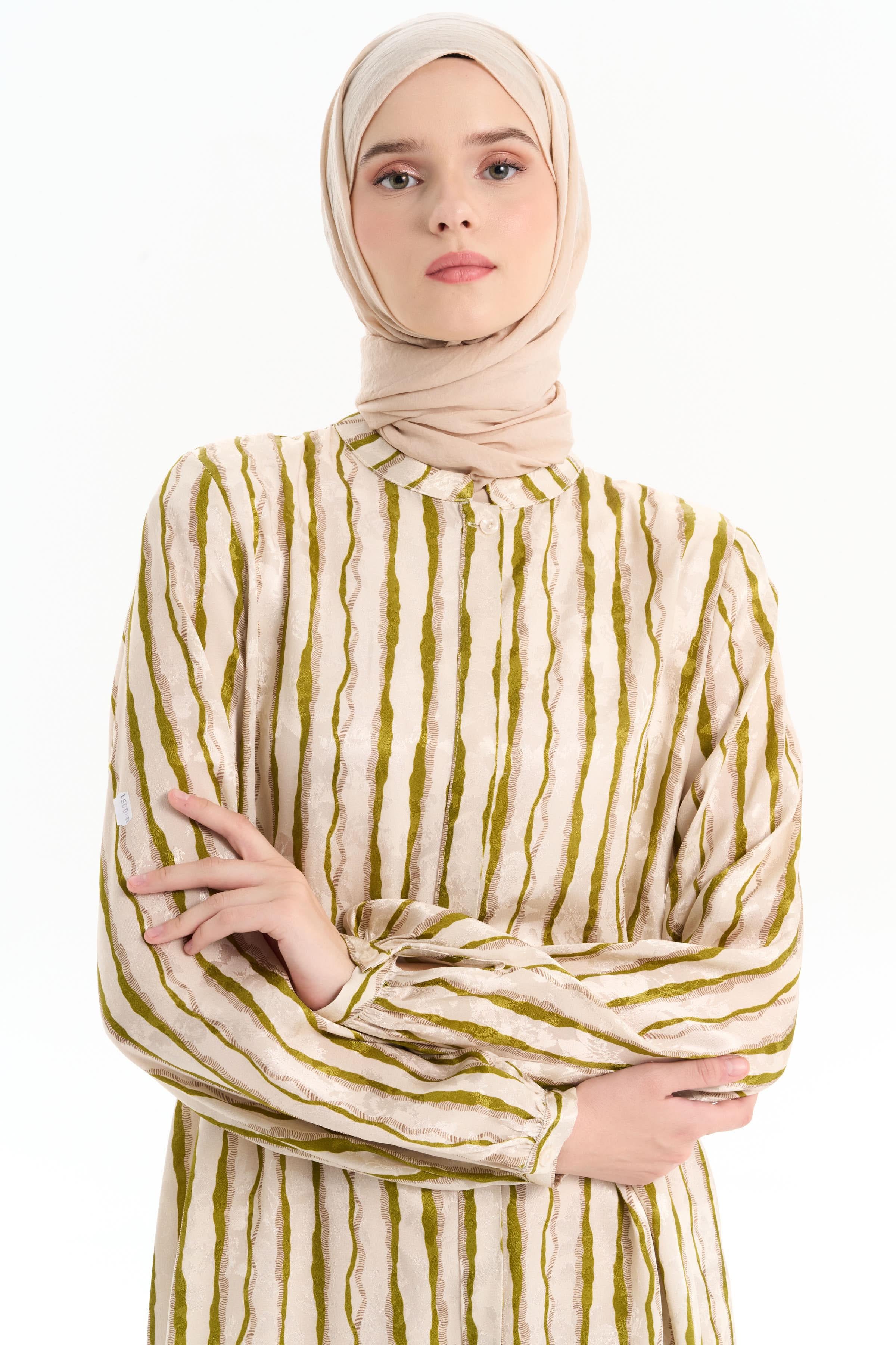 Desenli Yırtmaç Detaylı Tunik - Olive TUGBA