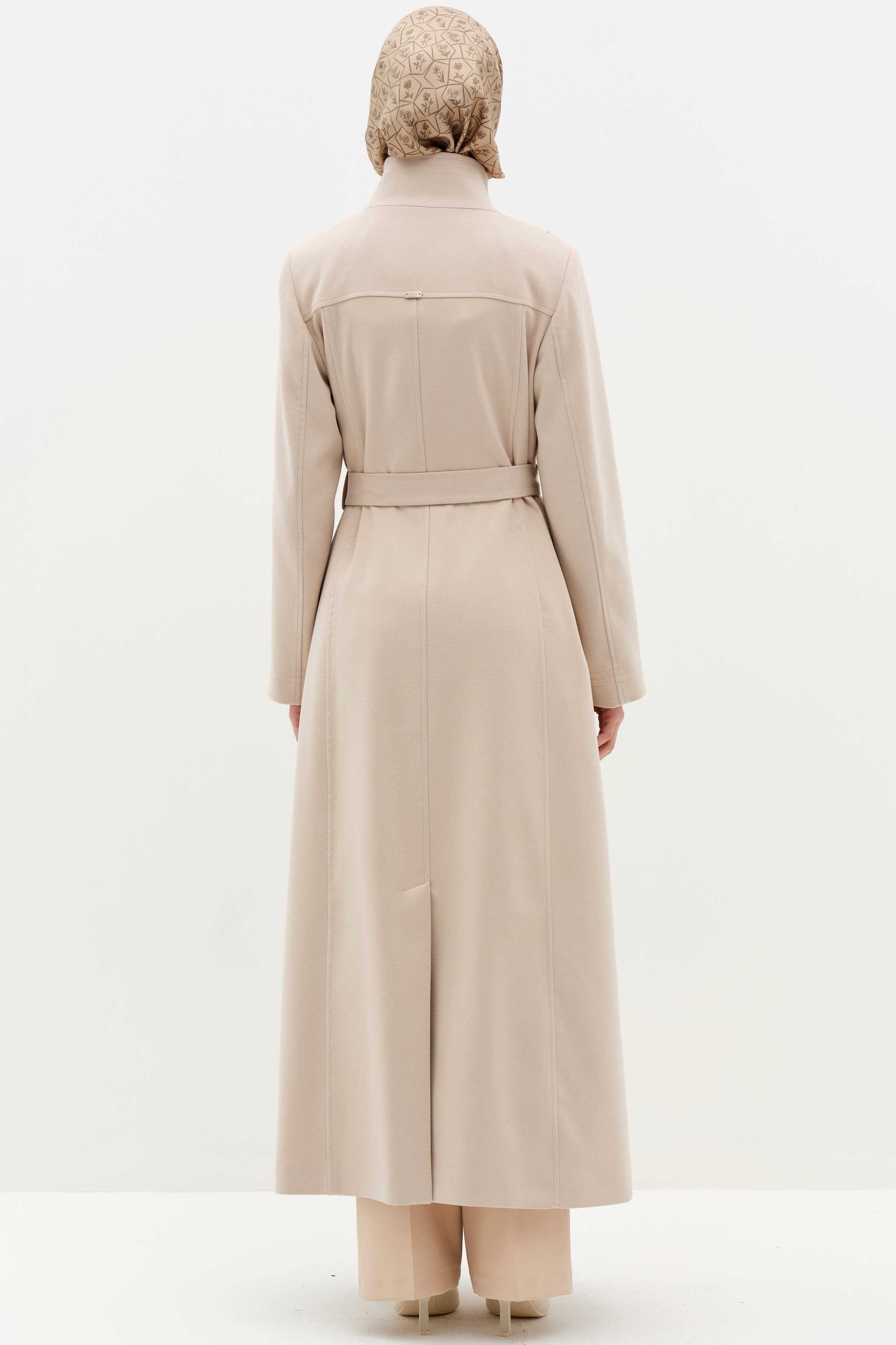 Dik Yakalı Beli Kuşaklı Manto - Bej TUGBA