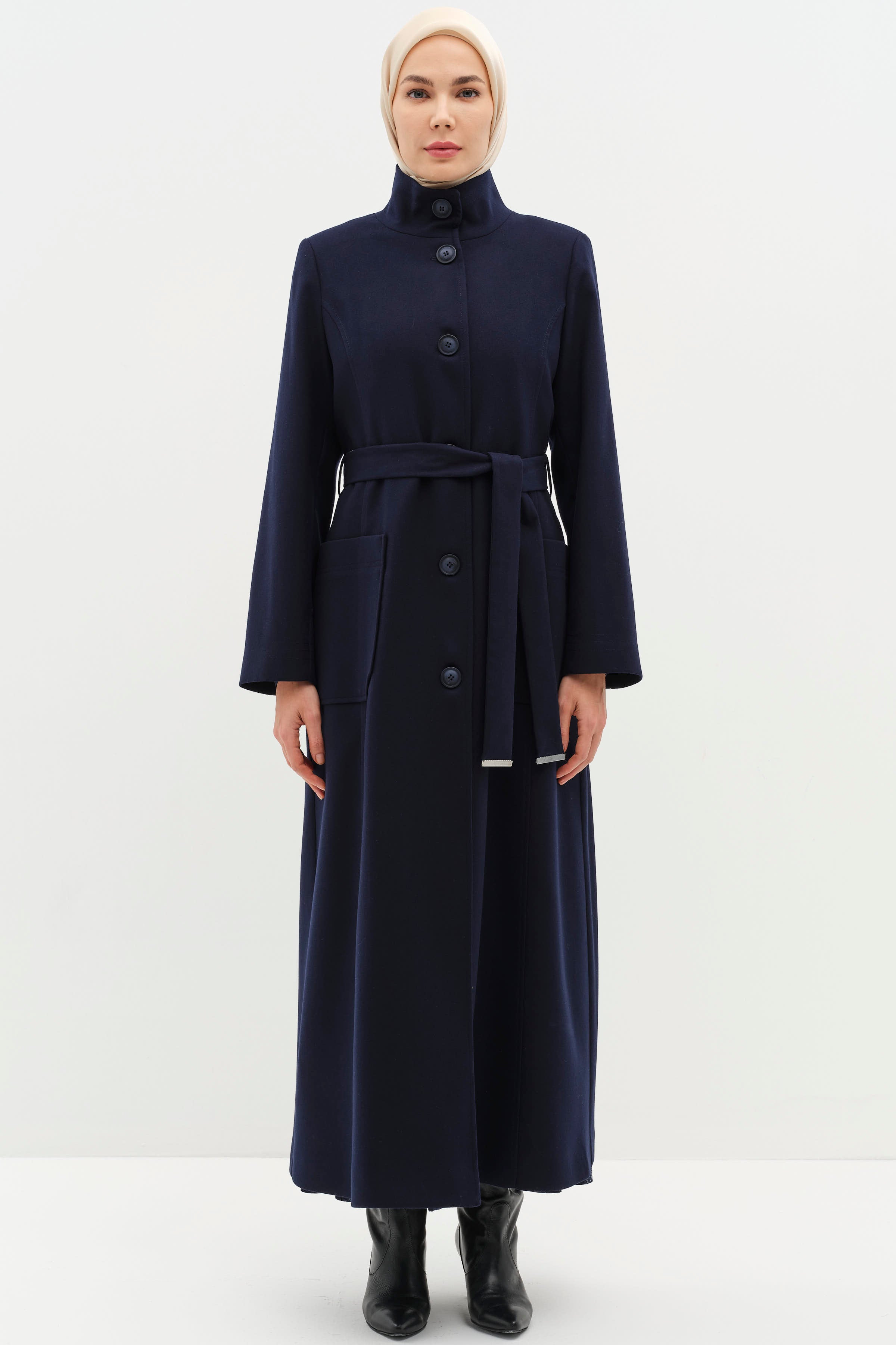 Dik Yakalı Beli Kuşaklı Manto - Lacivert TUGBA