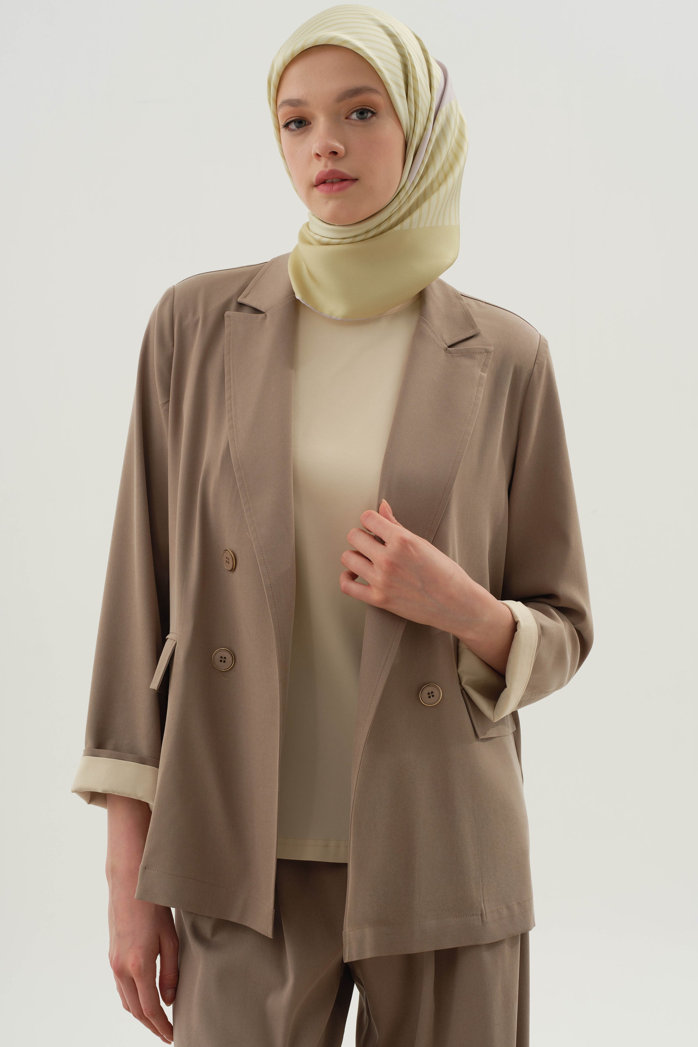 Duble Kollu Kombinli Bluz Ceket Takım - Vizon TUGBA