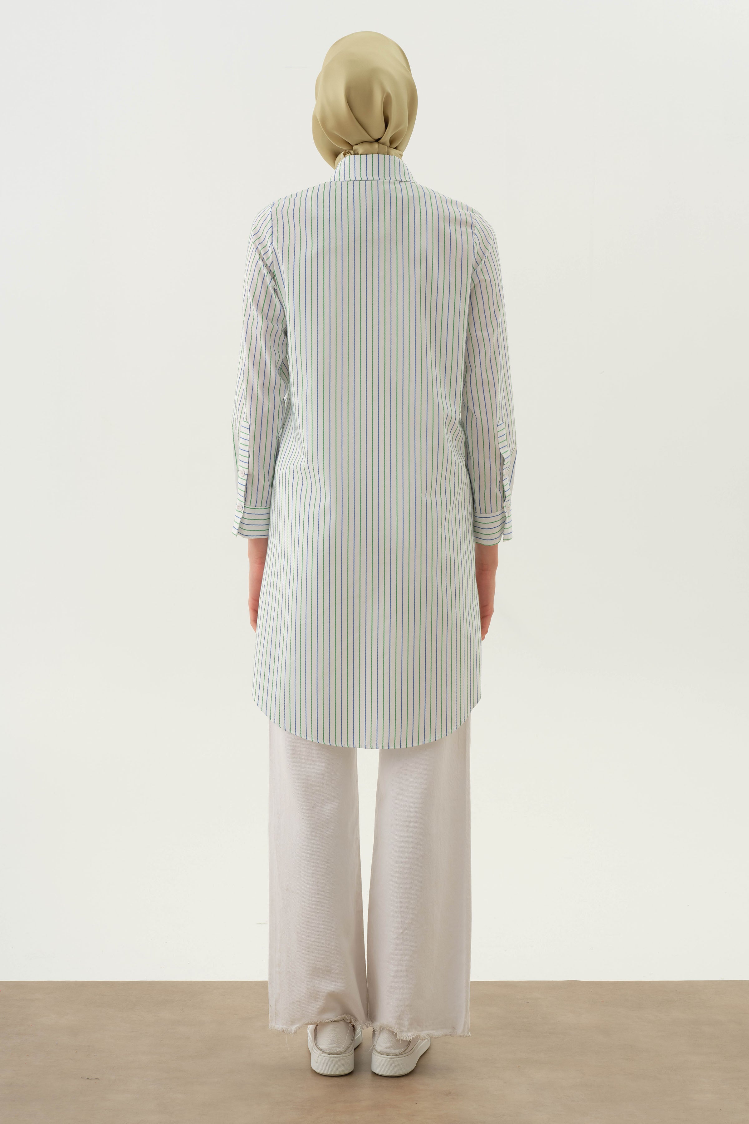 Düğme Detaylı Patlı Tunik - Saks TUGBA