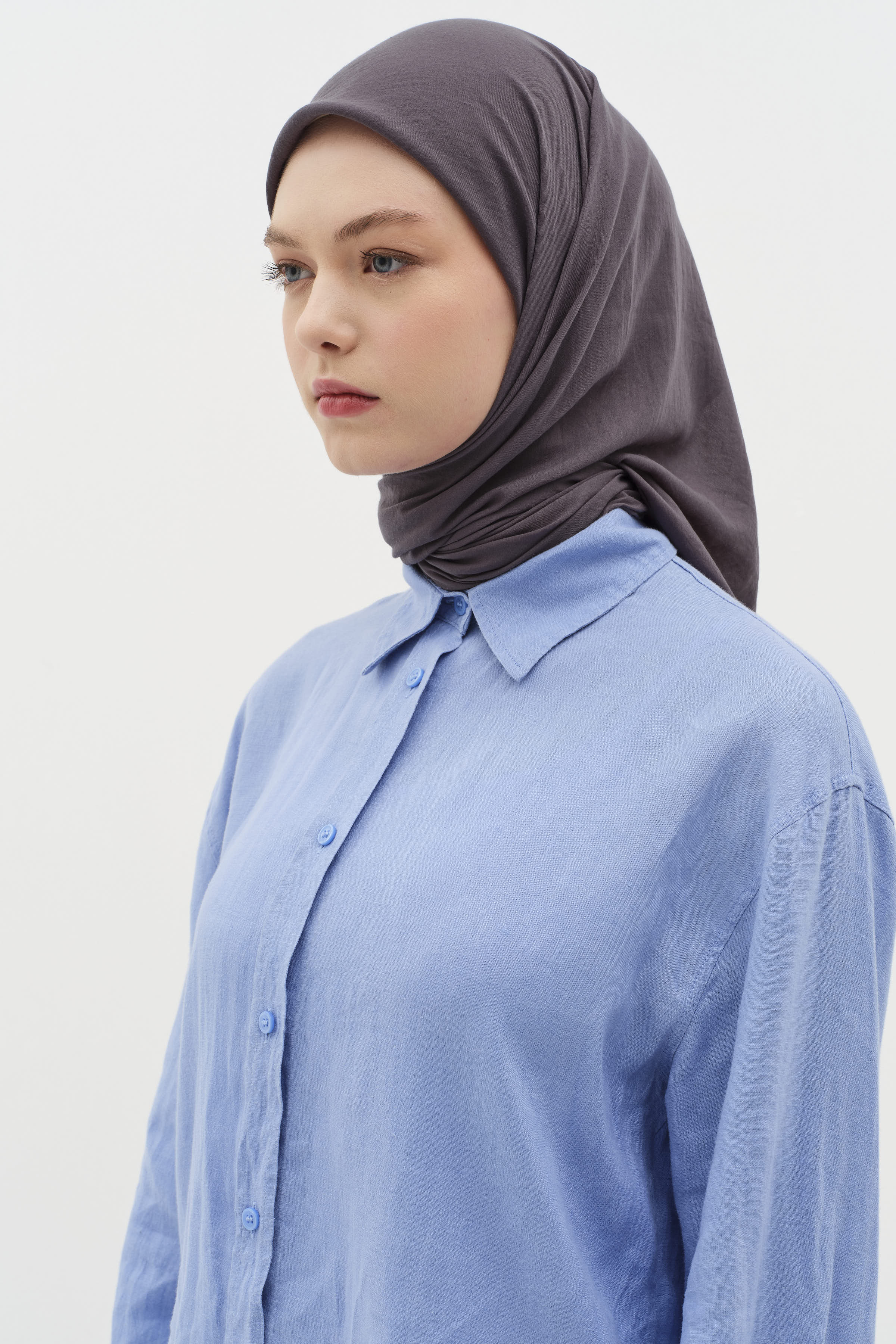 Düz Renk Eşarp - Füme TUGBA