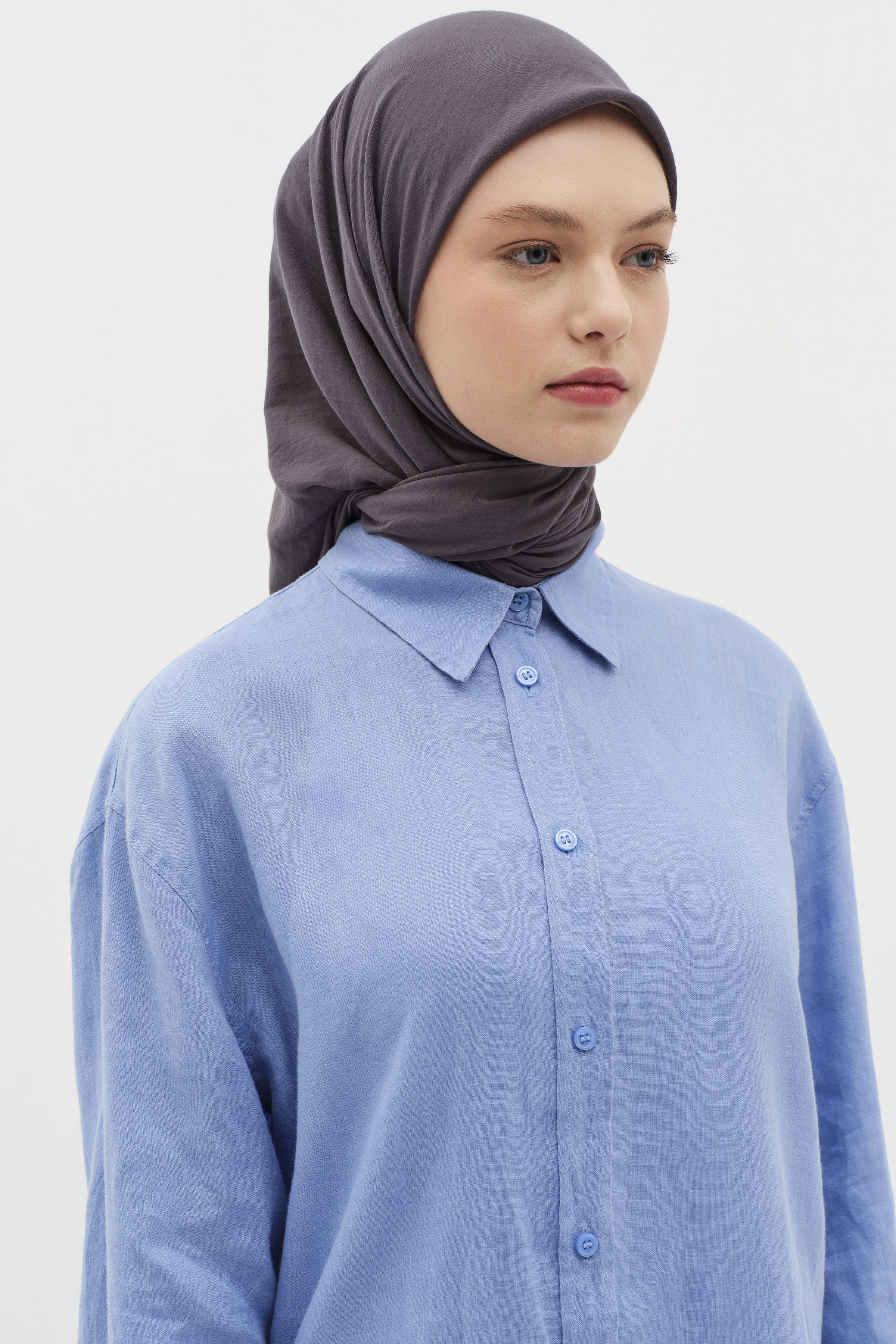 Düz Renk Eşarp - Füme TUGBA