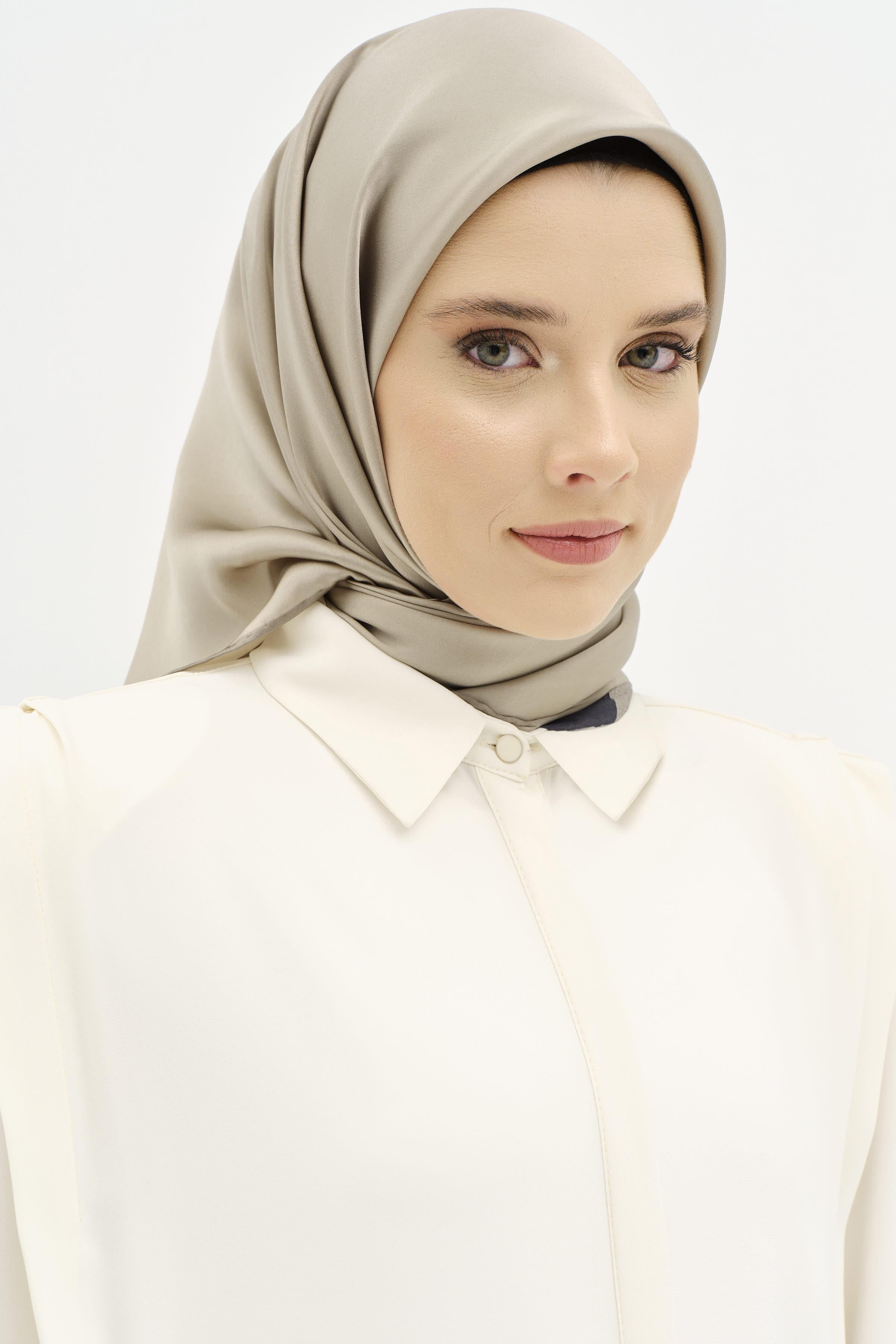 Düz Desen Sura İpek Eşarp - Çağla TUGBA