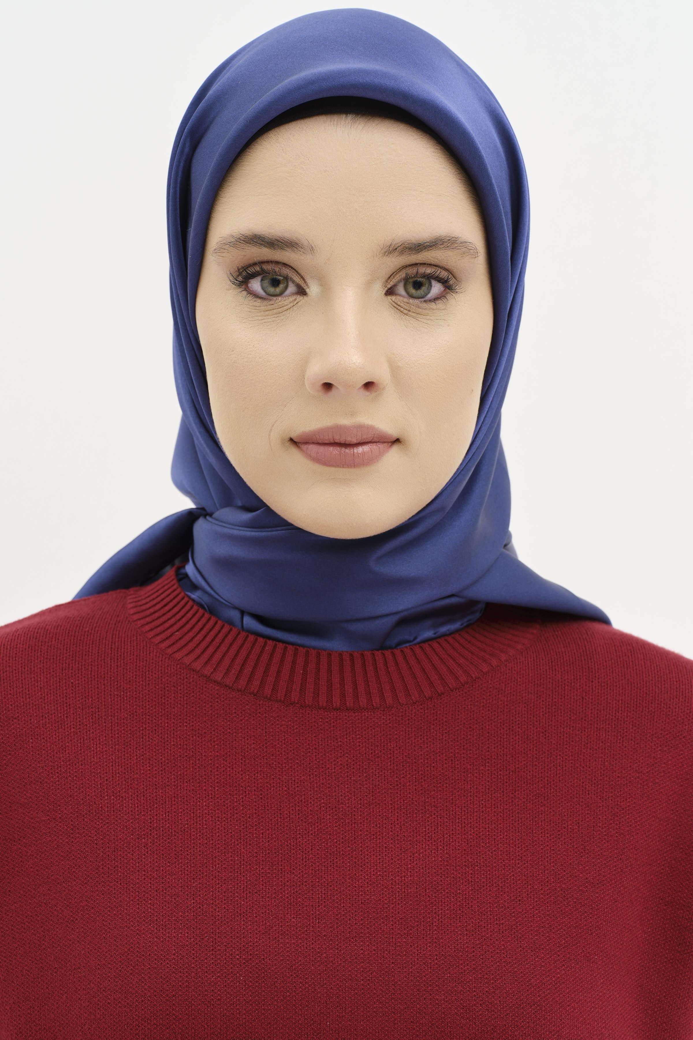 Düz Desen Sura İpek Eşarp - Lacivert TUGBA