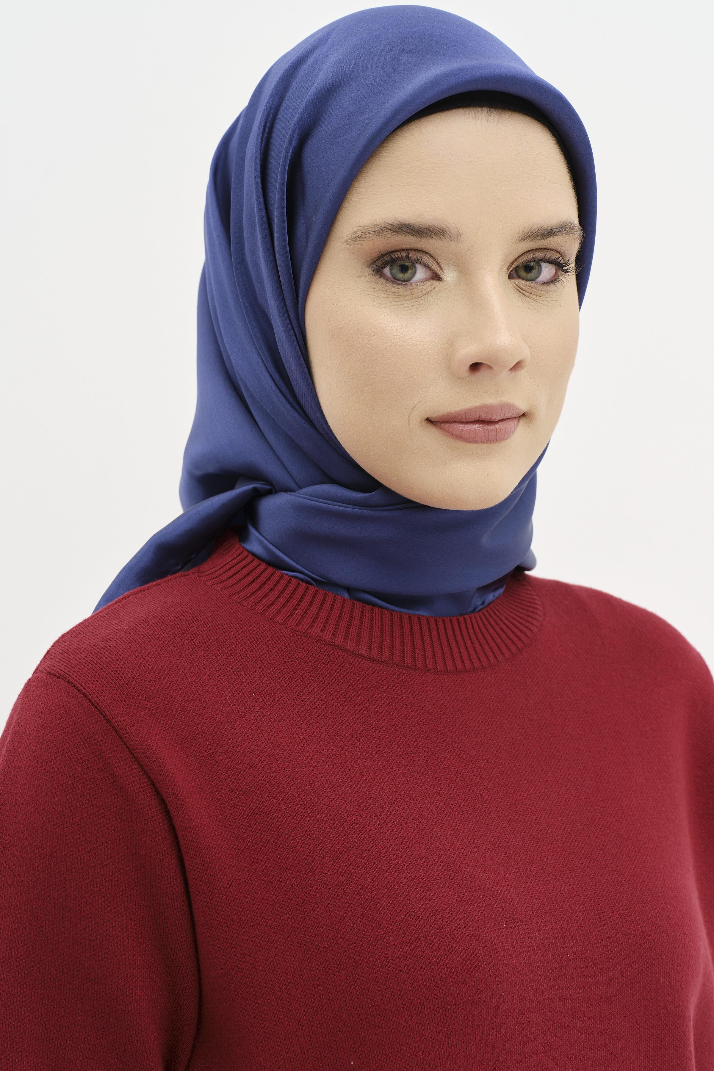 Düz Desen Sura İpek Eşarp - Lacivert TUGBA