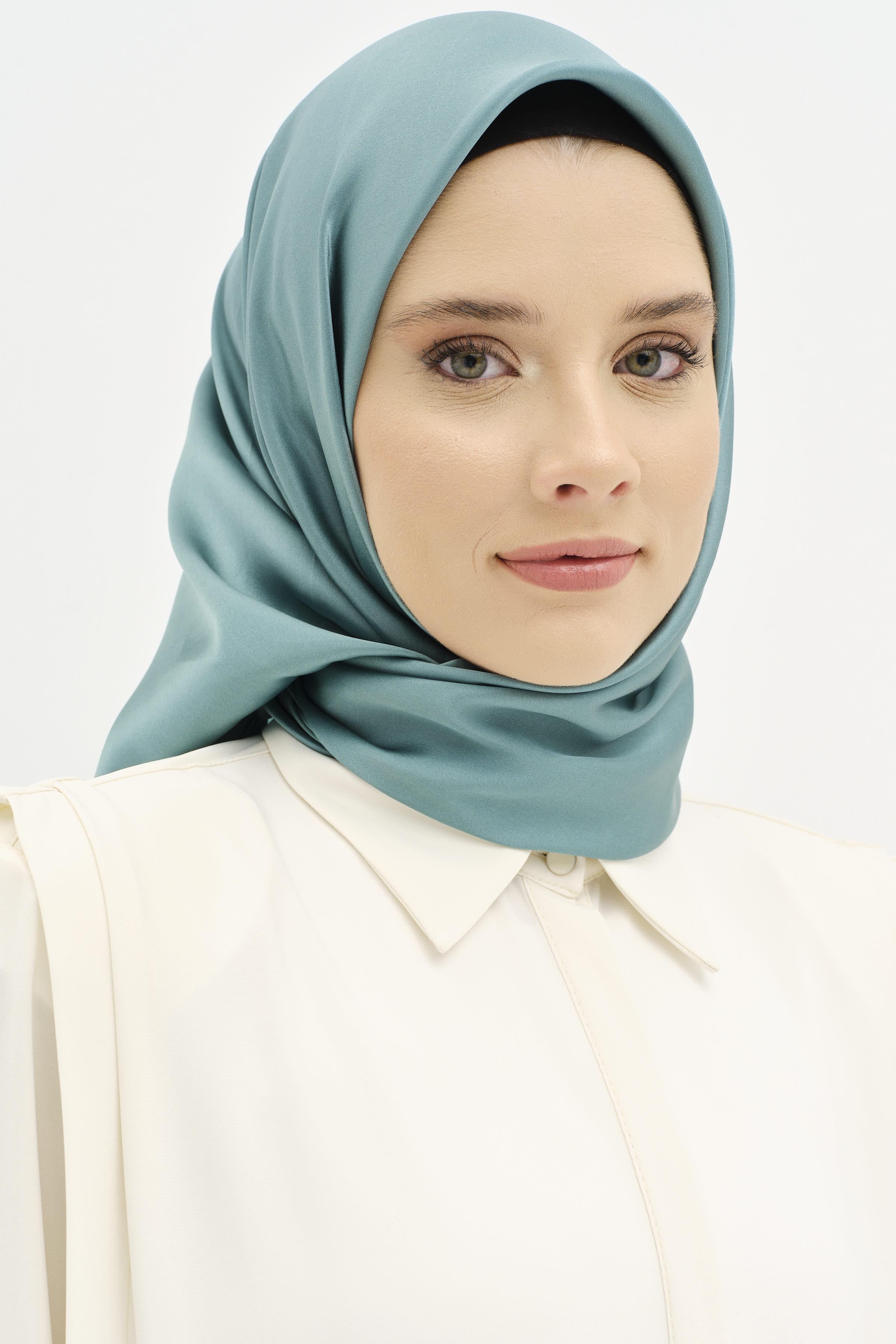 Düz Desen Sura İpek Eşarp - Lavanta TUGBA