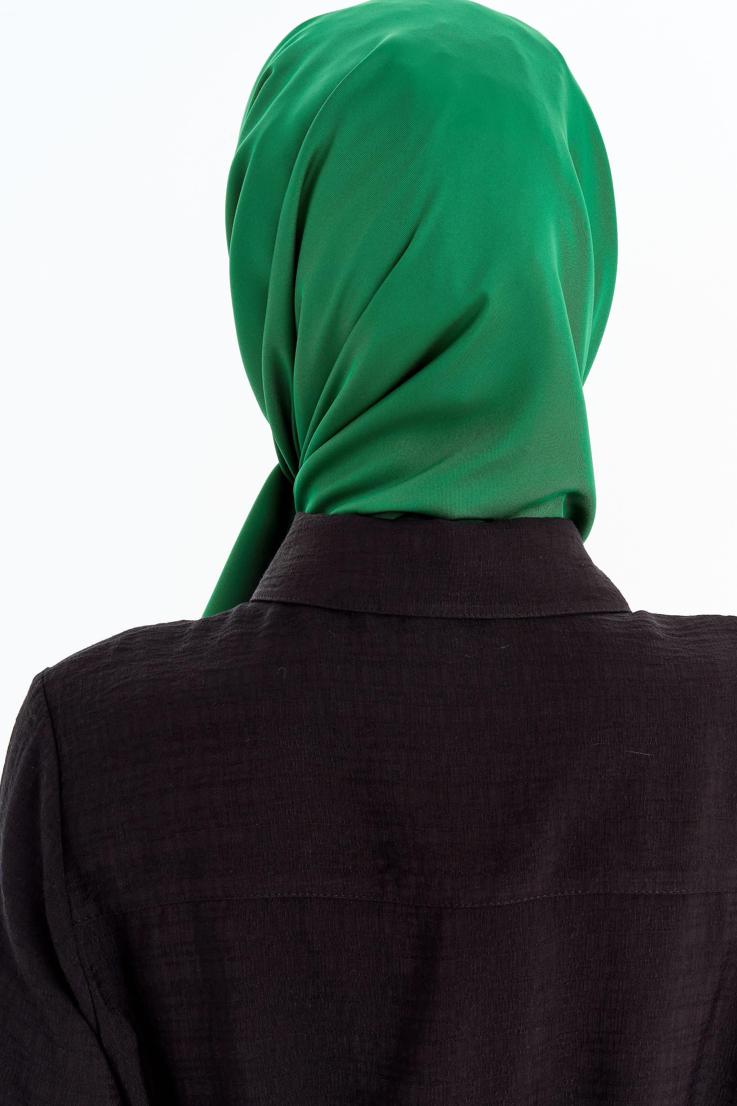 Düz Twill Eşarp - Zümrüt TUGBA