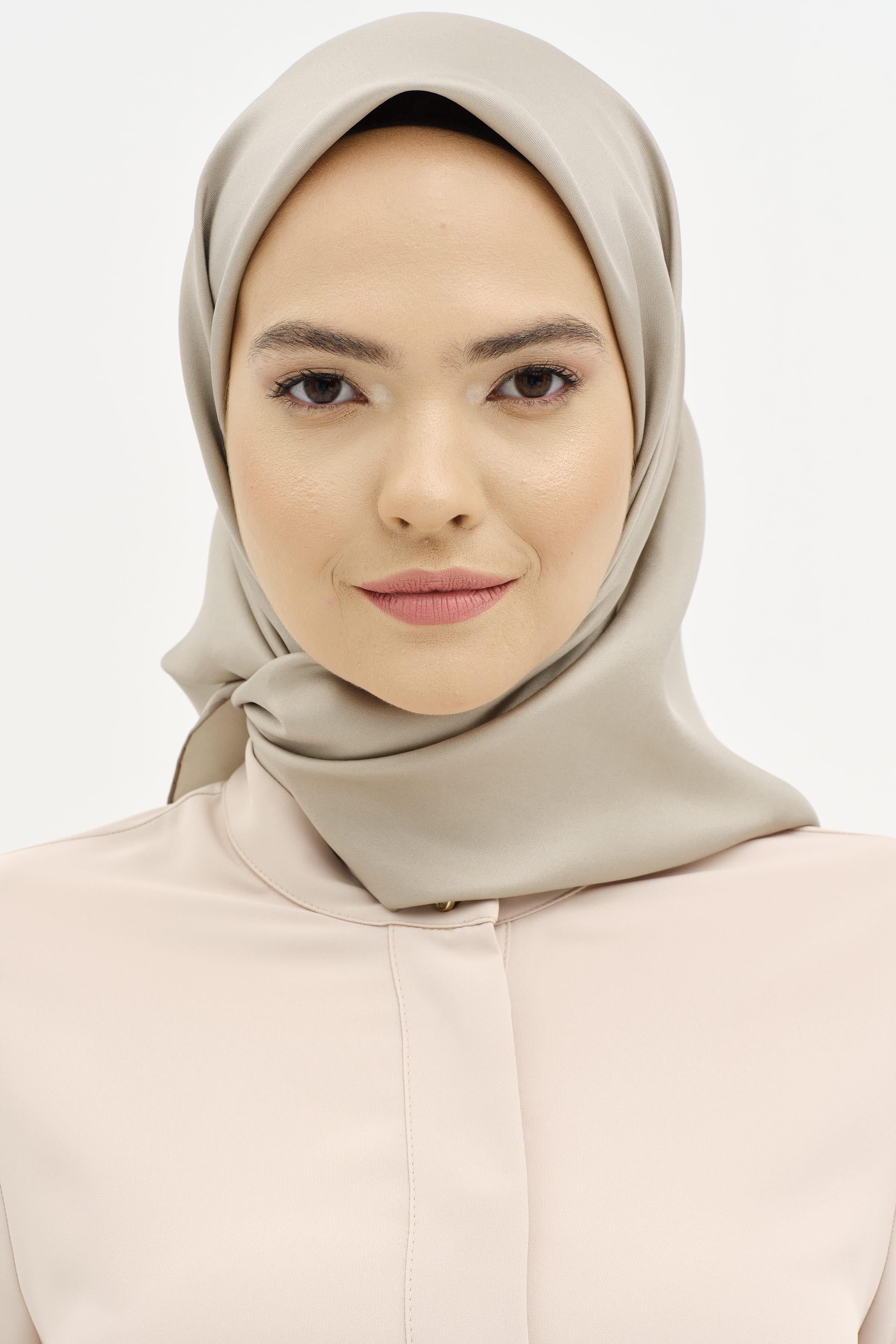 Düz Twill İpek Eşarp - Çağla TUGBA