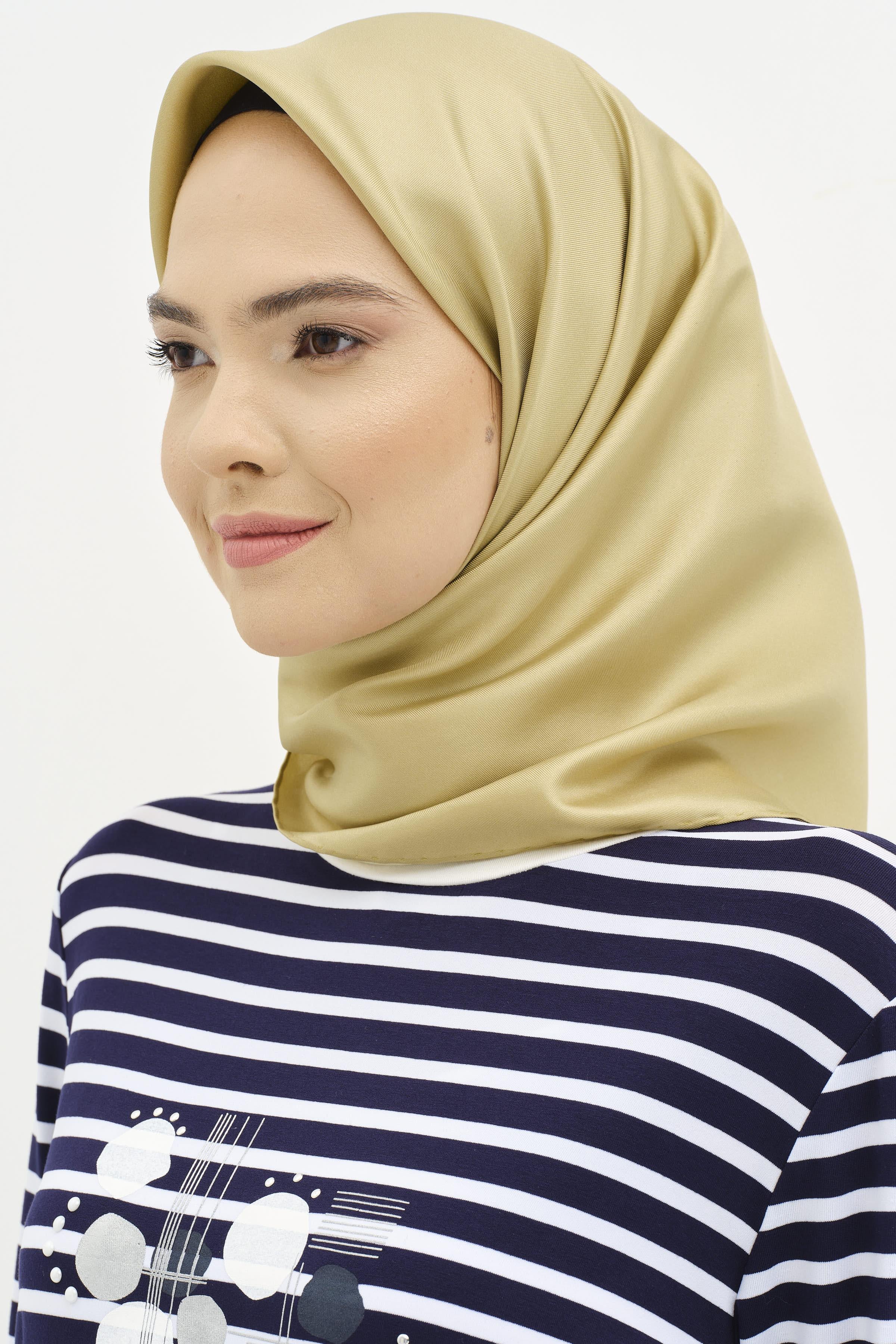 Düz Twill İpek Eşarp - Fıstık Yeşili TUGBA