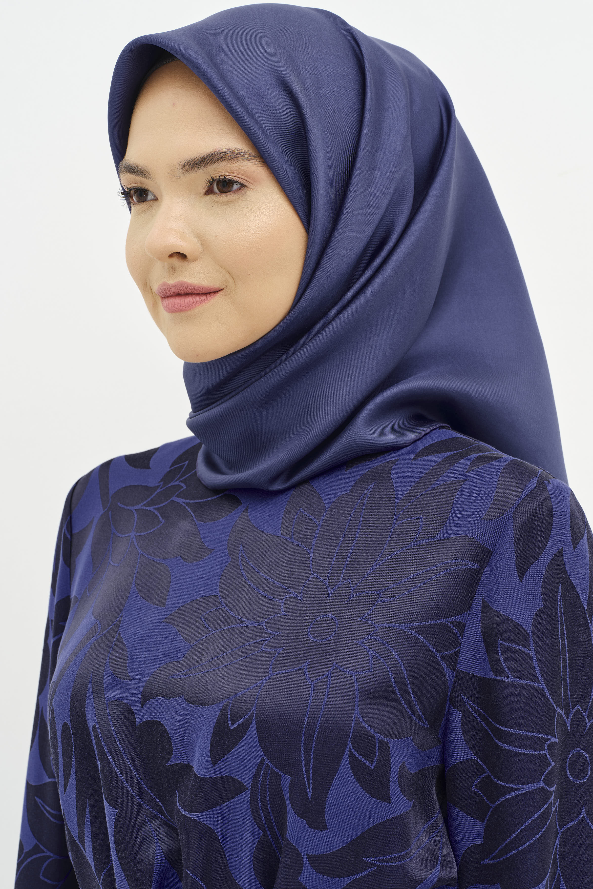 Düz Twill İpek Eşarp - Lacivert TUGBA