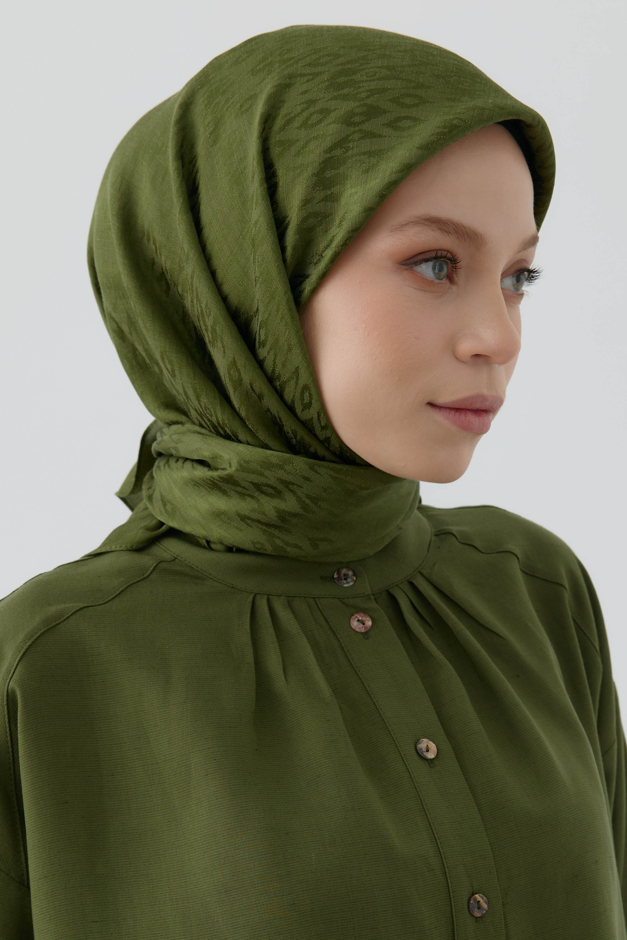 Etnik İkat Desenli Nida Naturel Eşarp - Haki TUGBA