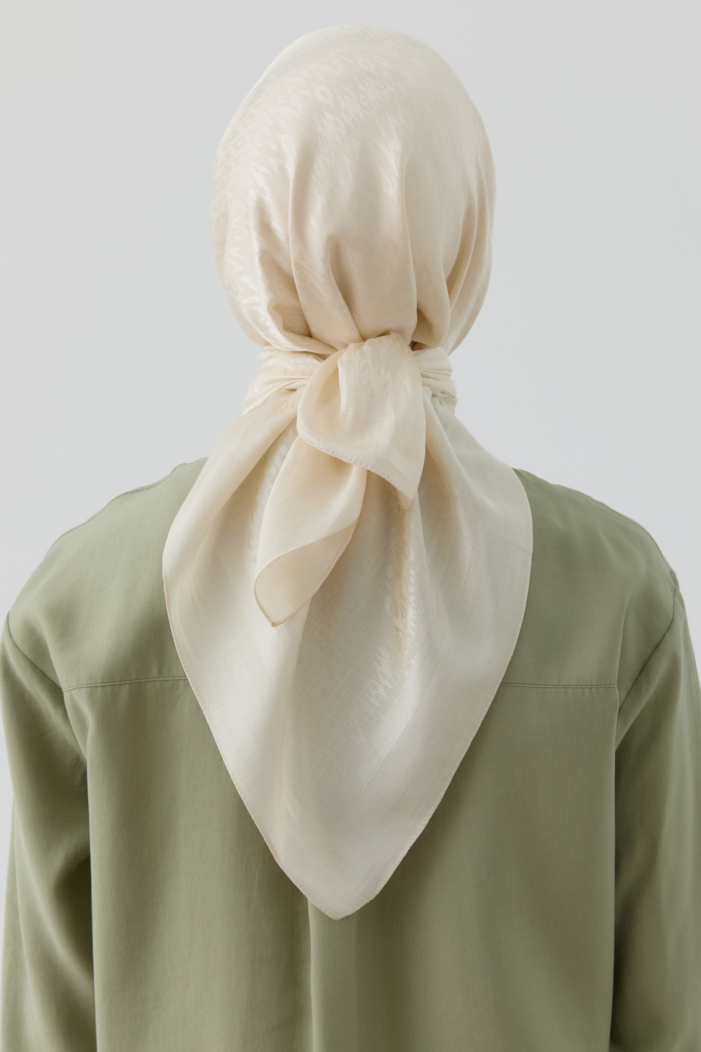 Etnik İkat Desenli Nida Naturel Eşarp - Krem TUGBA