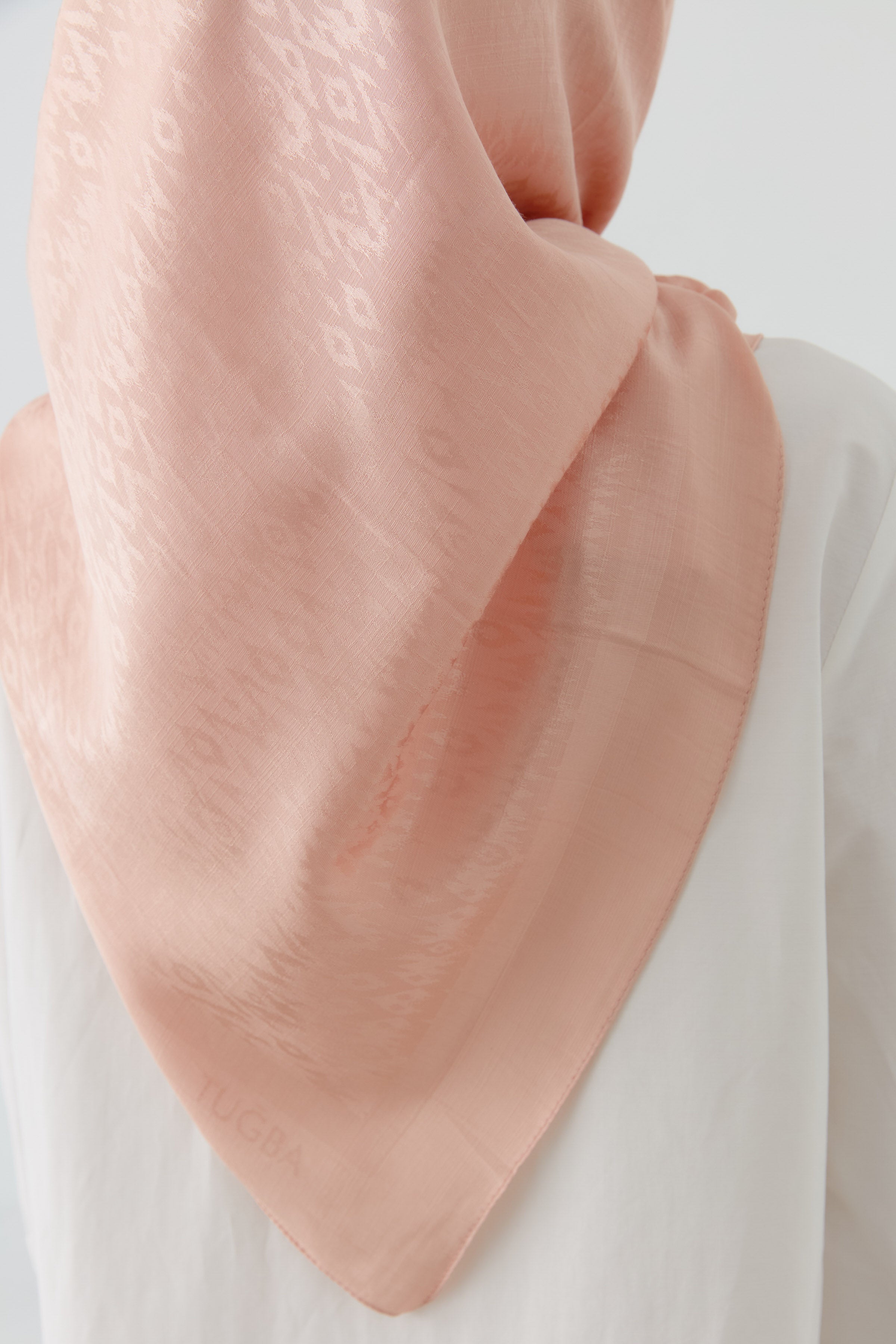 Etnik İkat Desenli Nida Naturel Eşarp - Somon TUGBA